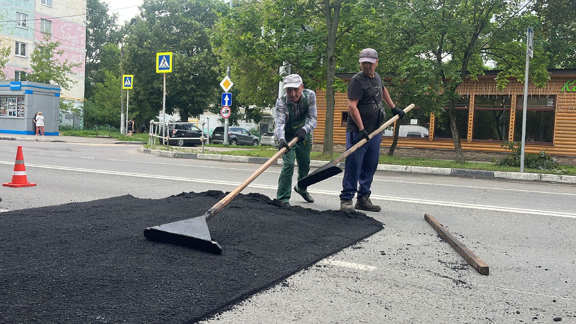лежачие полицейские, лежачий полицейский, искусственная неровность, искусственные дорожные неровности, ямы, ямы на дорогах, ямочный ремонт, ремонт дорог,