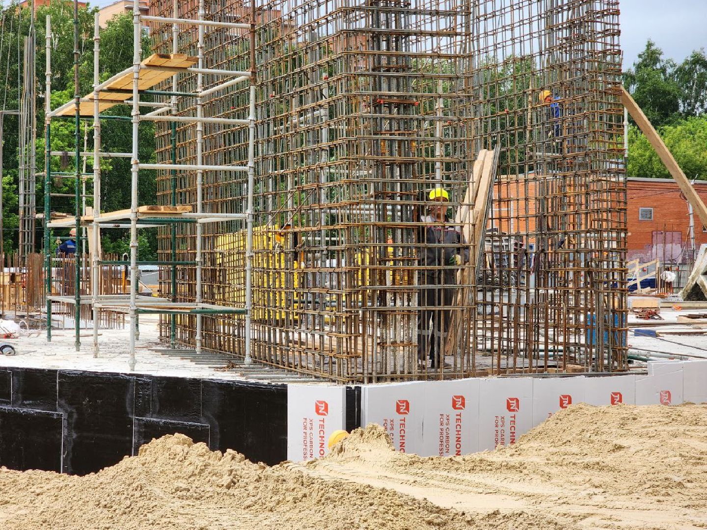 чехов, строительство, поликлиника, рабочие, дети,