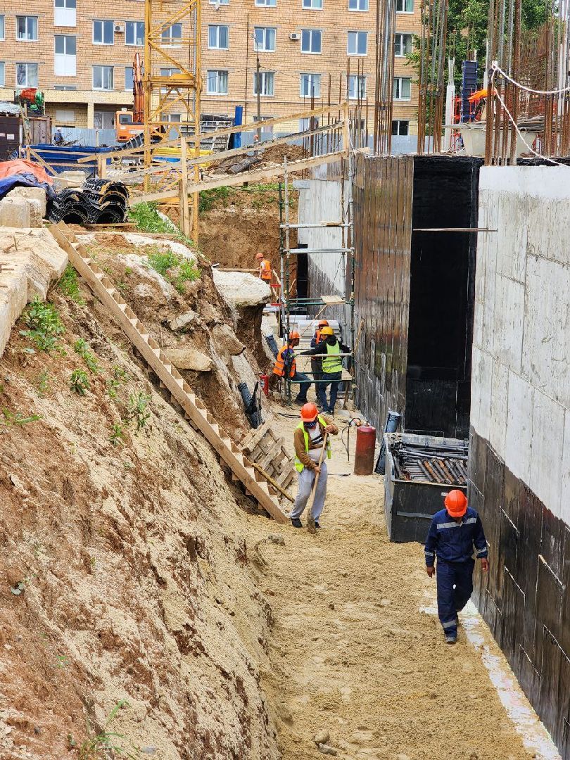 чехов, строительство, поликлиника, рабочие, дети,