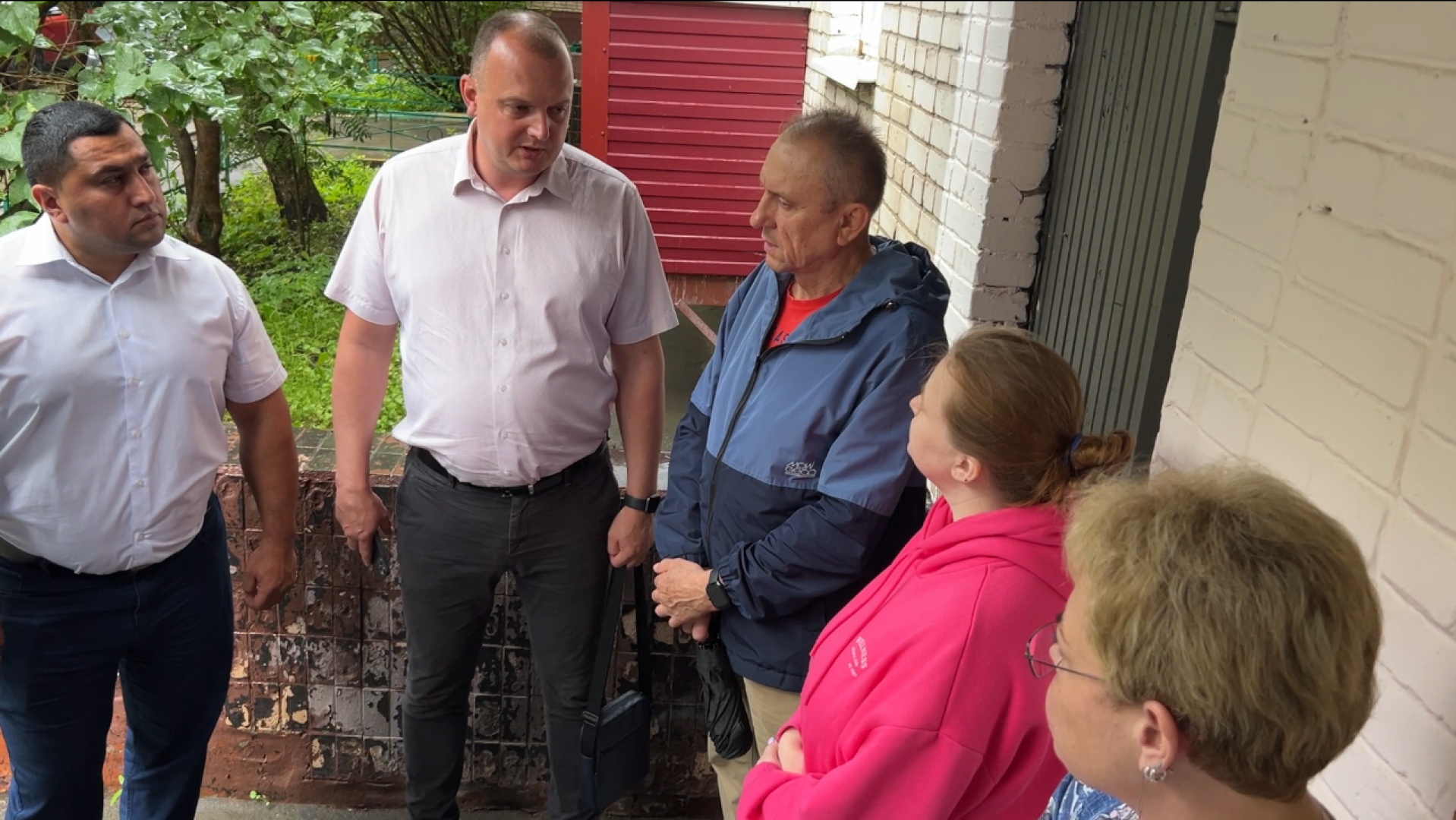 химки, жкх, ремонт кровли, встреча с жителями, обход территории,