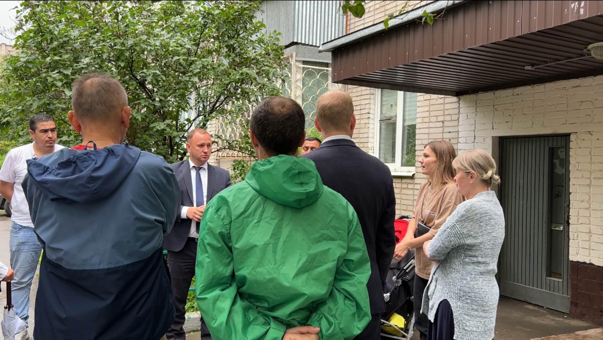 химки, жкх, ремонт кровли, встреча с жителями, обход территории,