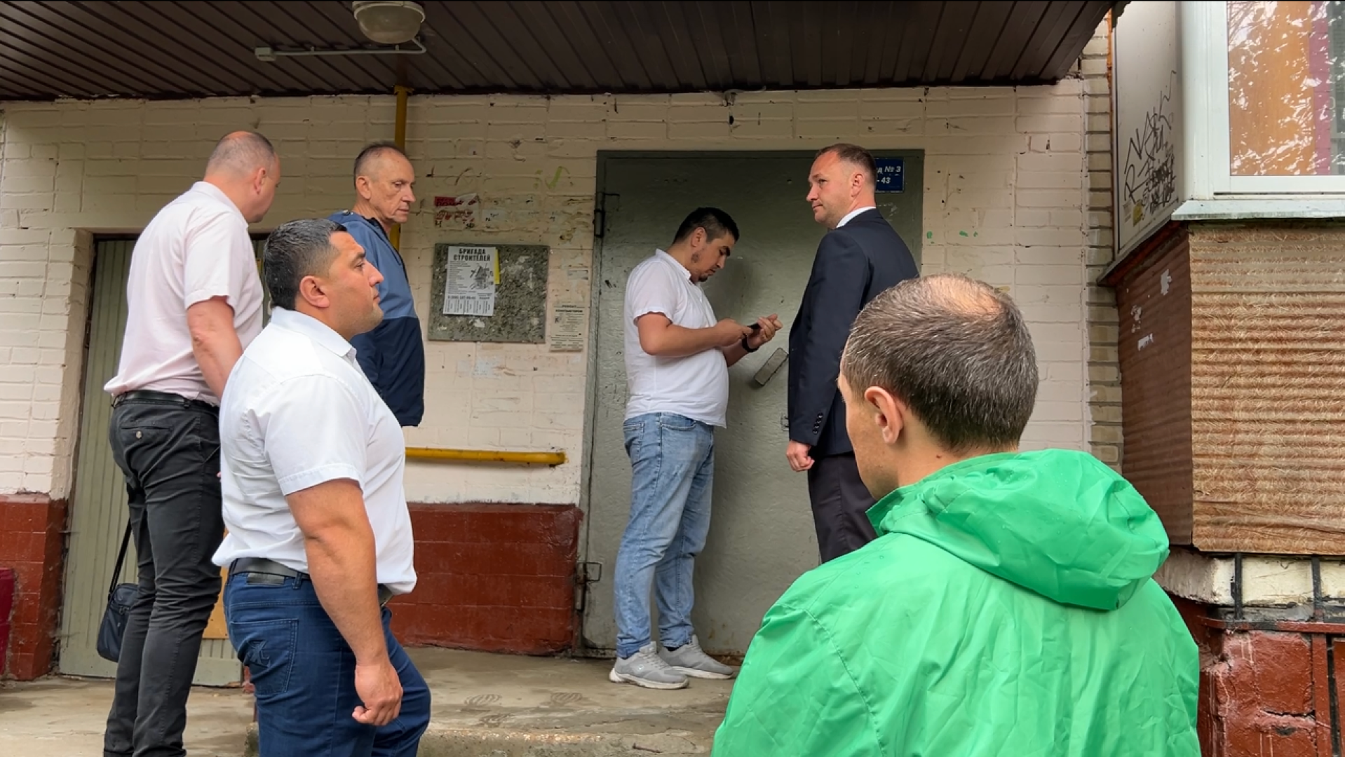 химки, жкх, ремонт кровли, встреча с жителями, обход территории,