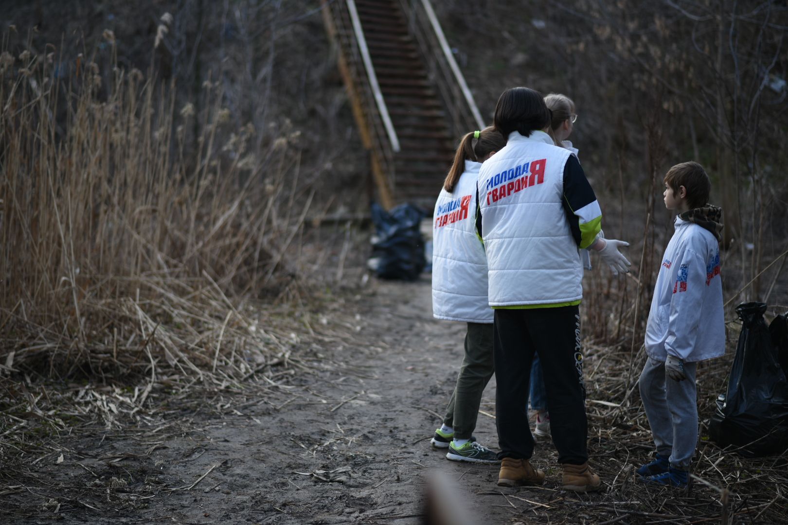 Молодая гвардия, Уборка мусора, Бронницы