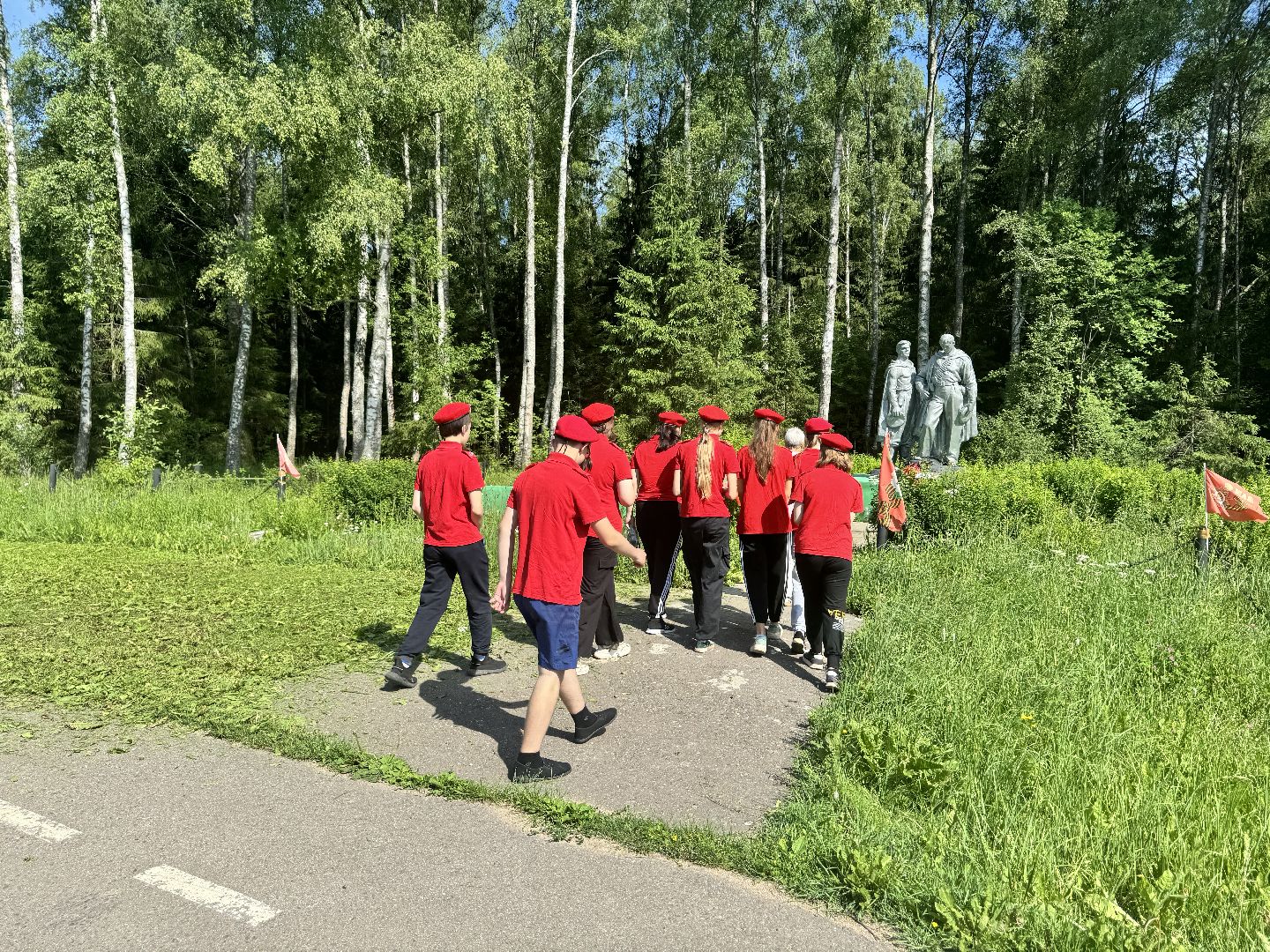 шаховская, мемориал, уборка памятников, памятная акция, юнармейские отряды,