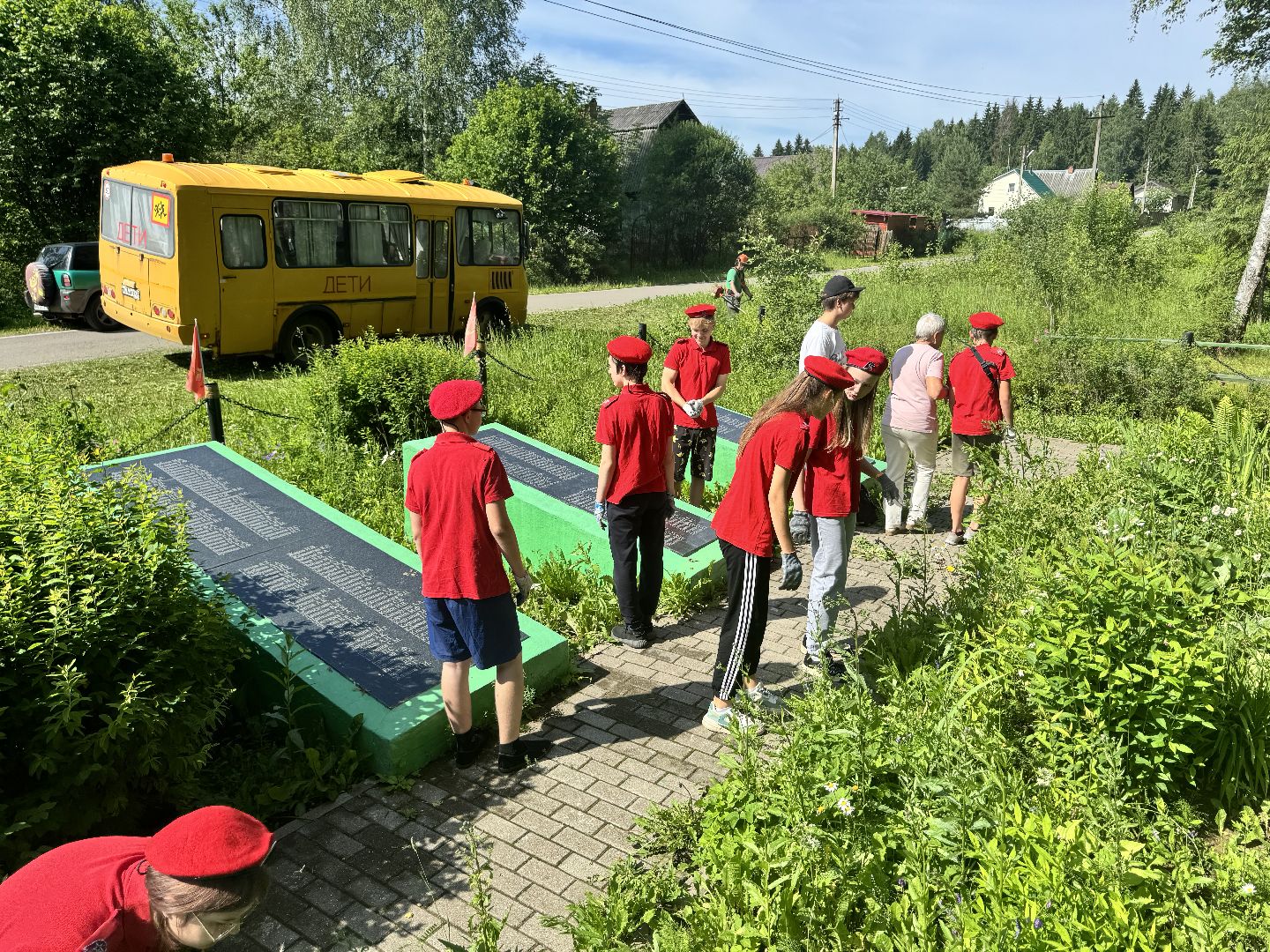 шаховская, мемориал, уборка памятников, памятная акция, юнармейские отряды,