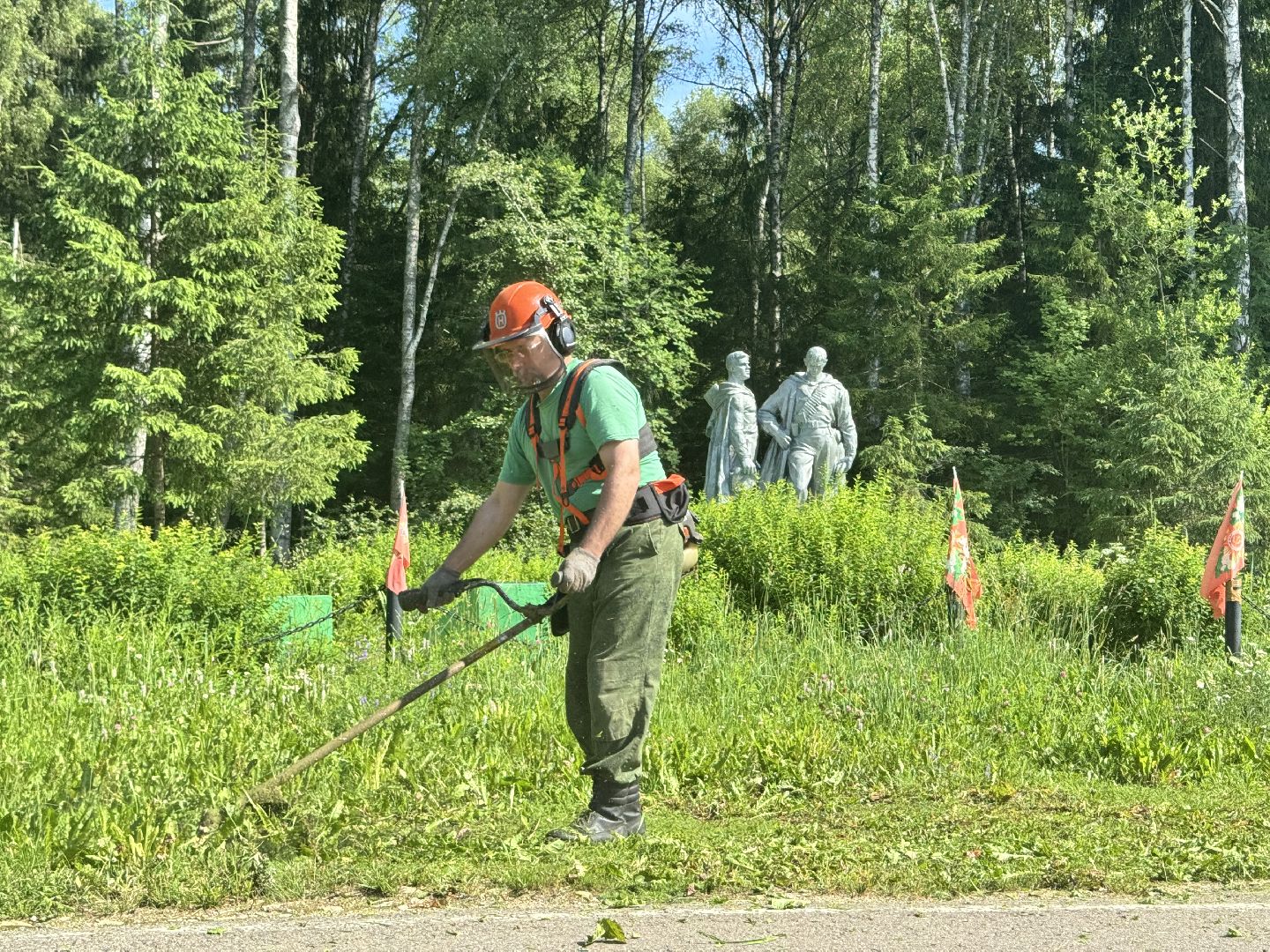 шаховская, мемориал, уборка памятников, памятная акция, юнармейские отряды,
