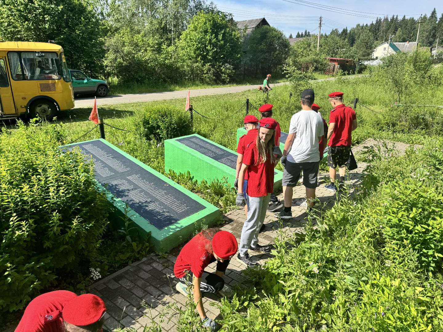 шаховская, мемориал, уборка памятников, памятная акция, юнармейские отряды,