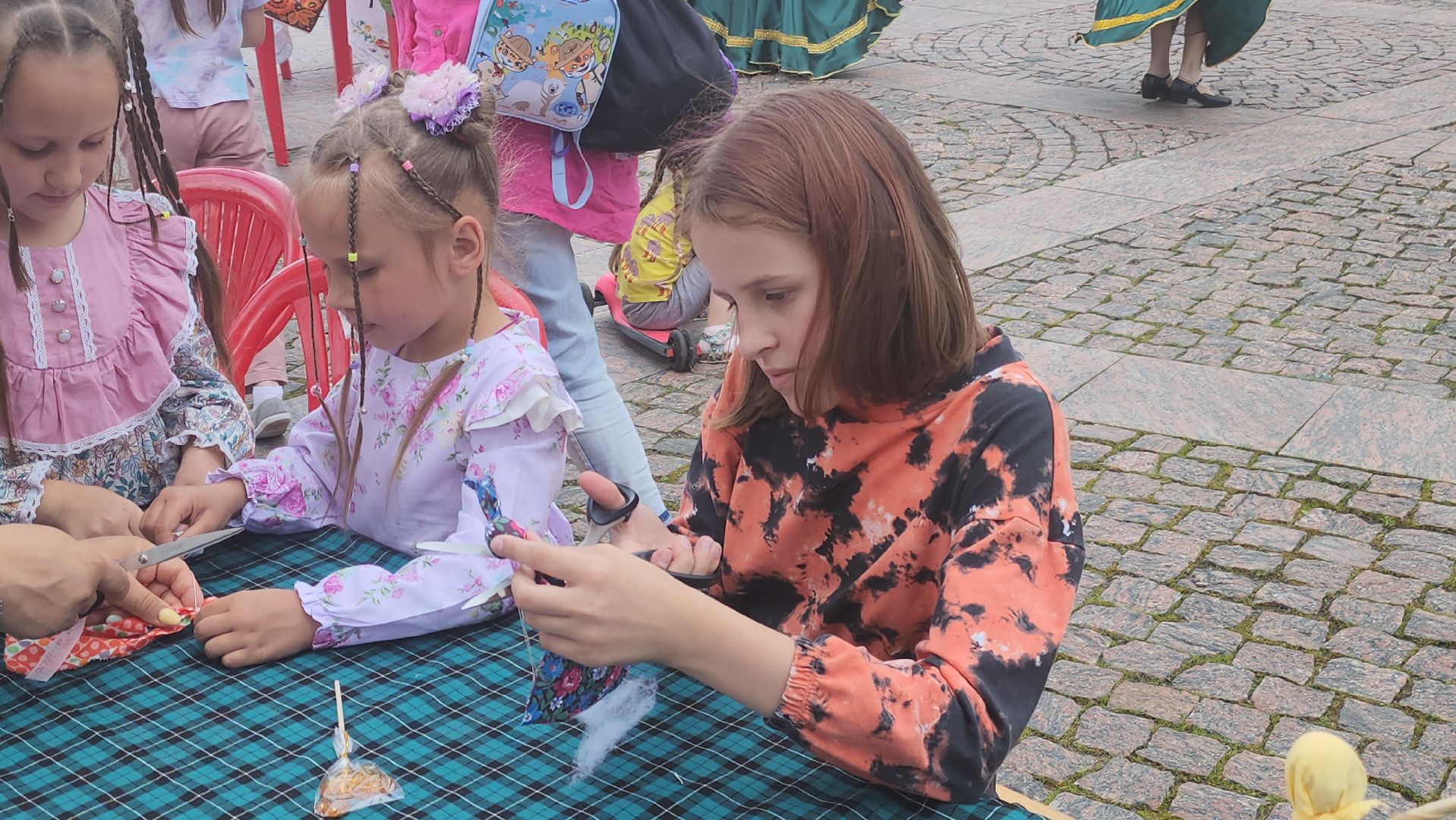 долгопрудный, День русской культуры, реконструкторы, веретено, обереговая кукла, узороплетение, валяние шерсти,