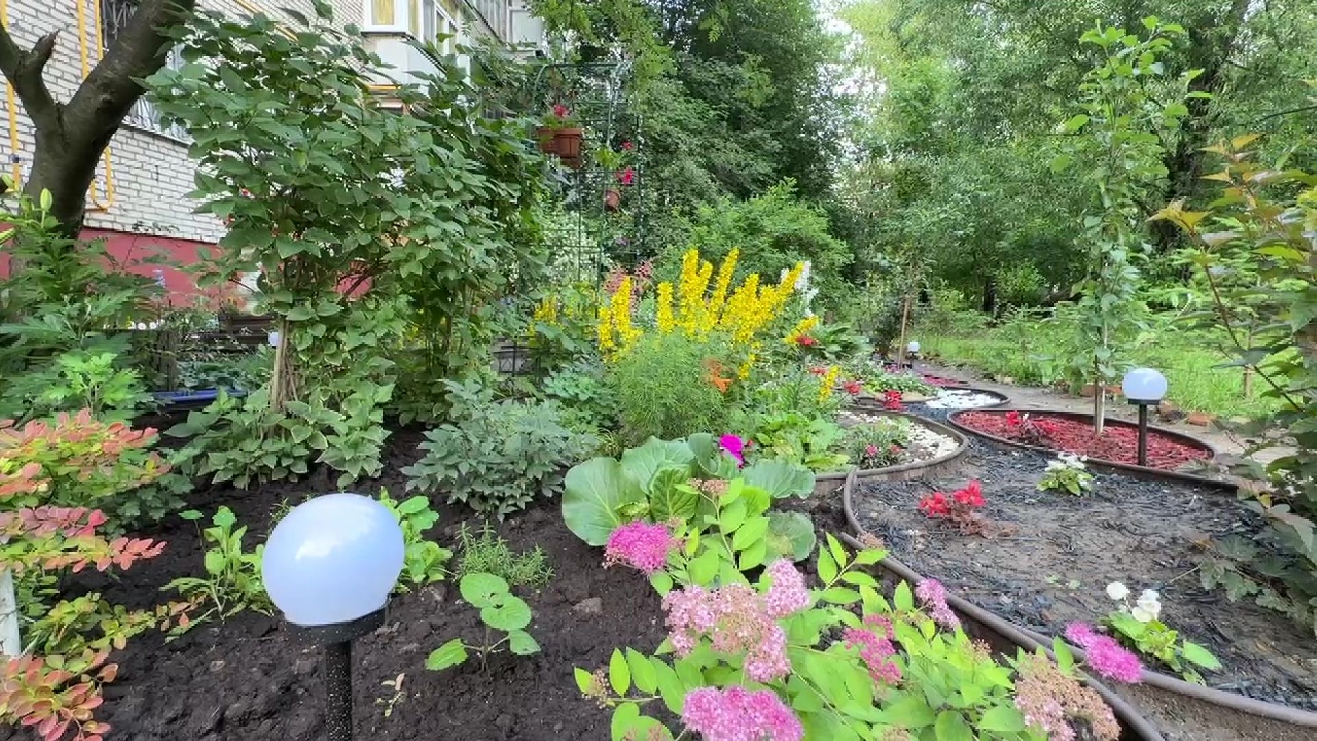 Реутов, благоустройство, клумба, своими руками,