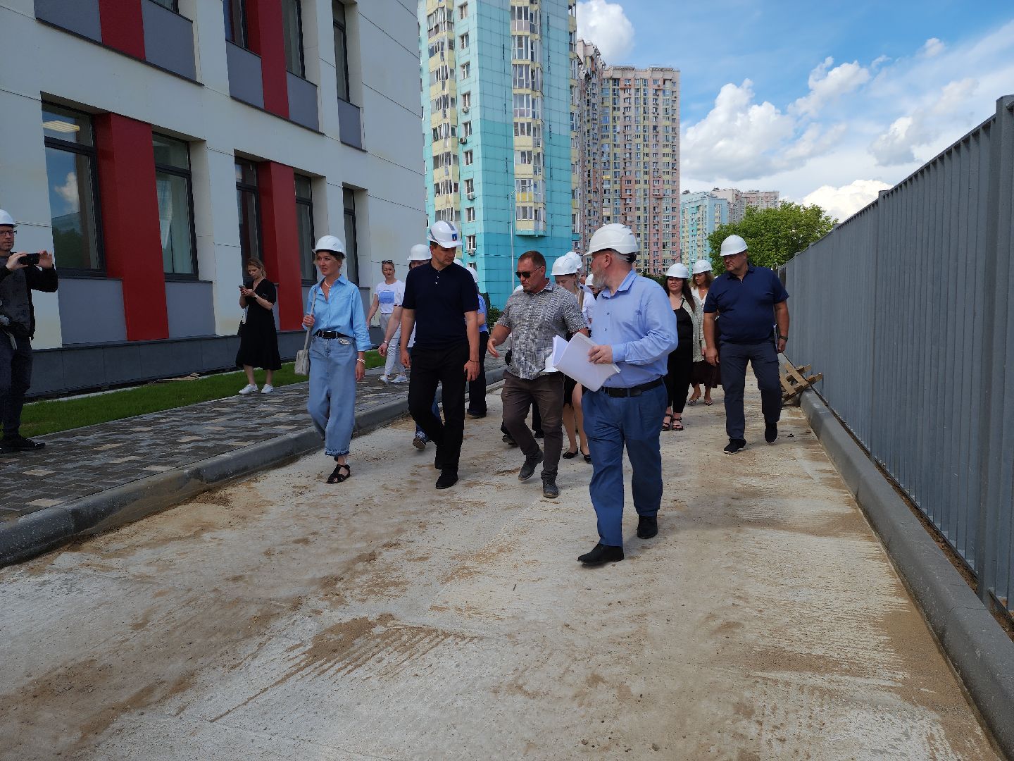 красногорск, павшинская пойма, школа, строительство,