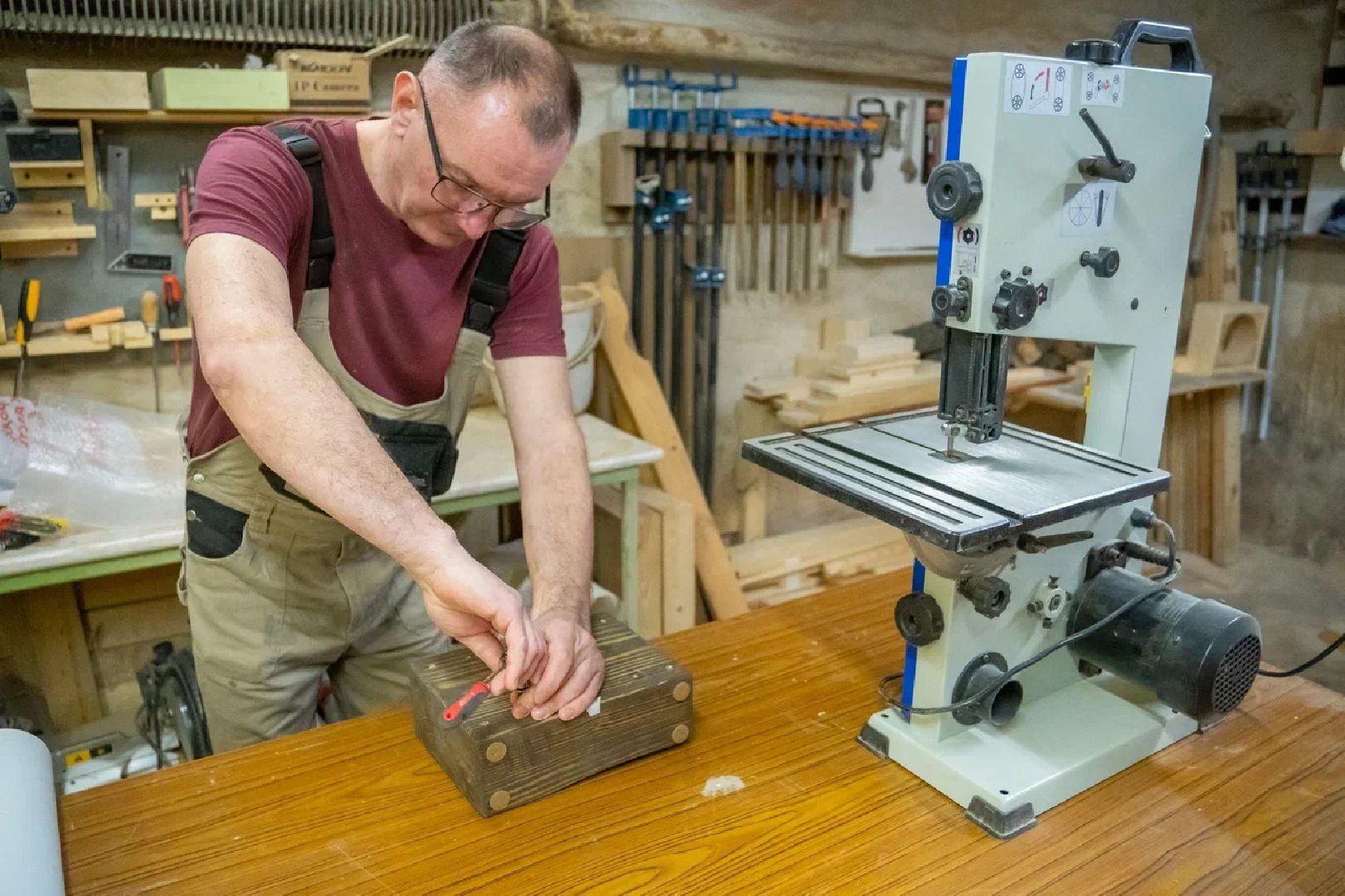 Мастер, реставрация, люди, Орехово-Зуево.