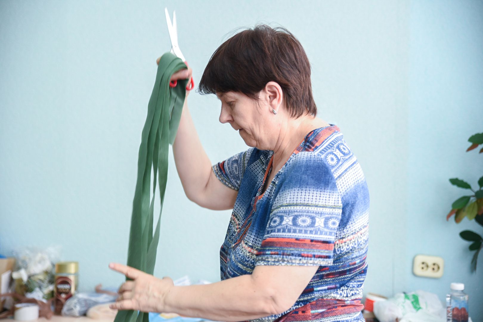 Бронницы, Умные каникулы, Школьники плетут масксеси, Волонтеры, Добрые дела,