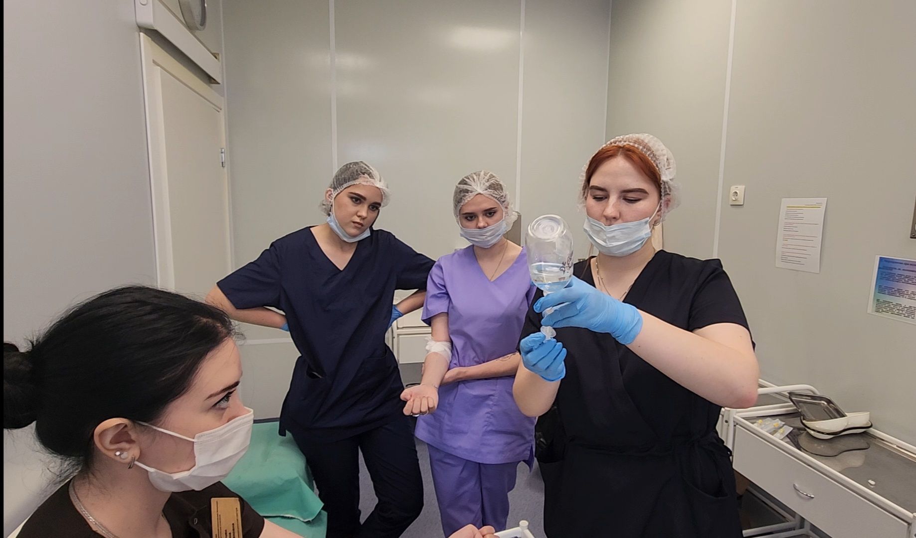 студенты медколледжа, практика,