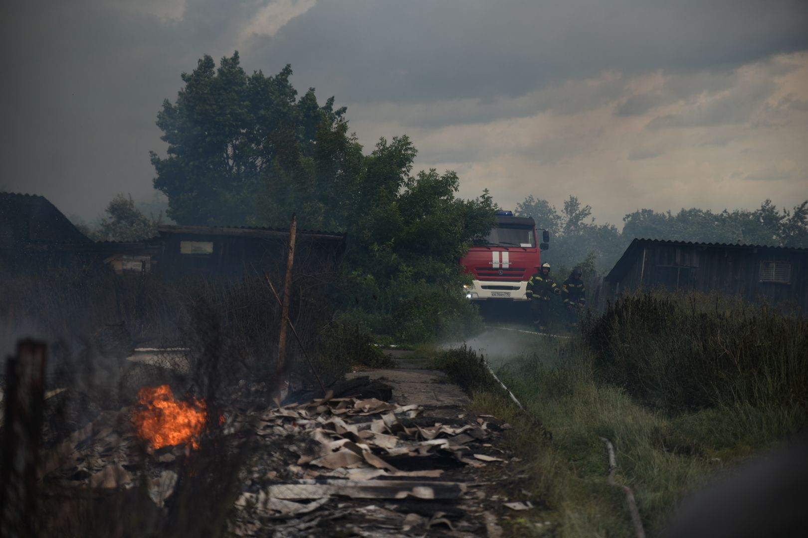 Заворово, Бронницкие пожарные, Тушение пожара, Возгорание сараев, Раменский округ,