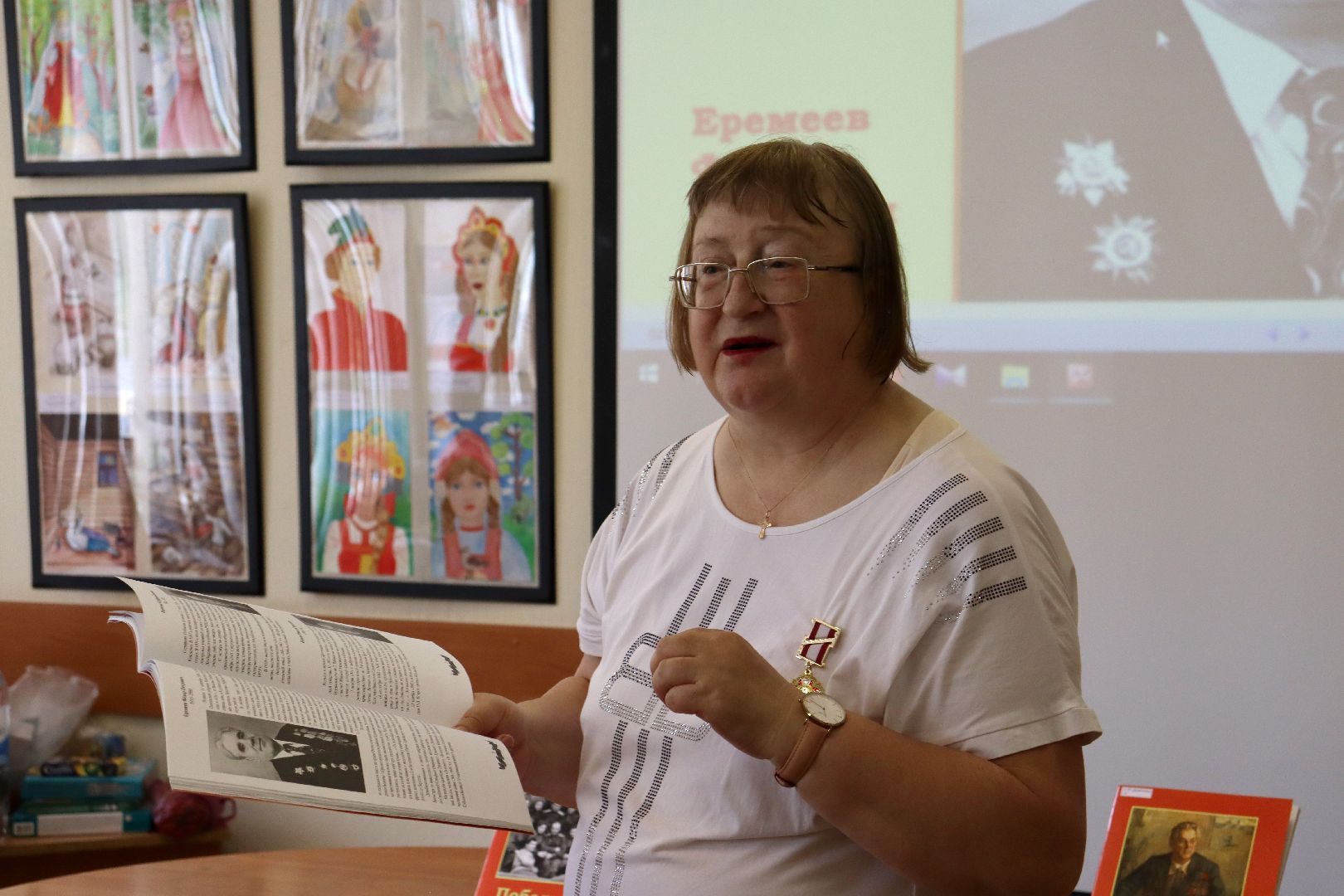 дзержинский, бибилотека,