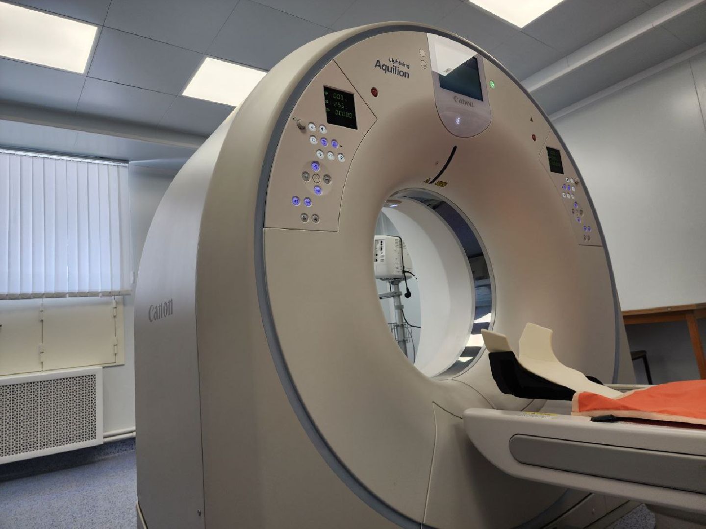 можайск, можайский городской округ, подмосковье, аппарат-кт, кабинет компьютерной томографии, новое медоборудование, тяжелое оборудование, обследования, больница, больные,