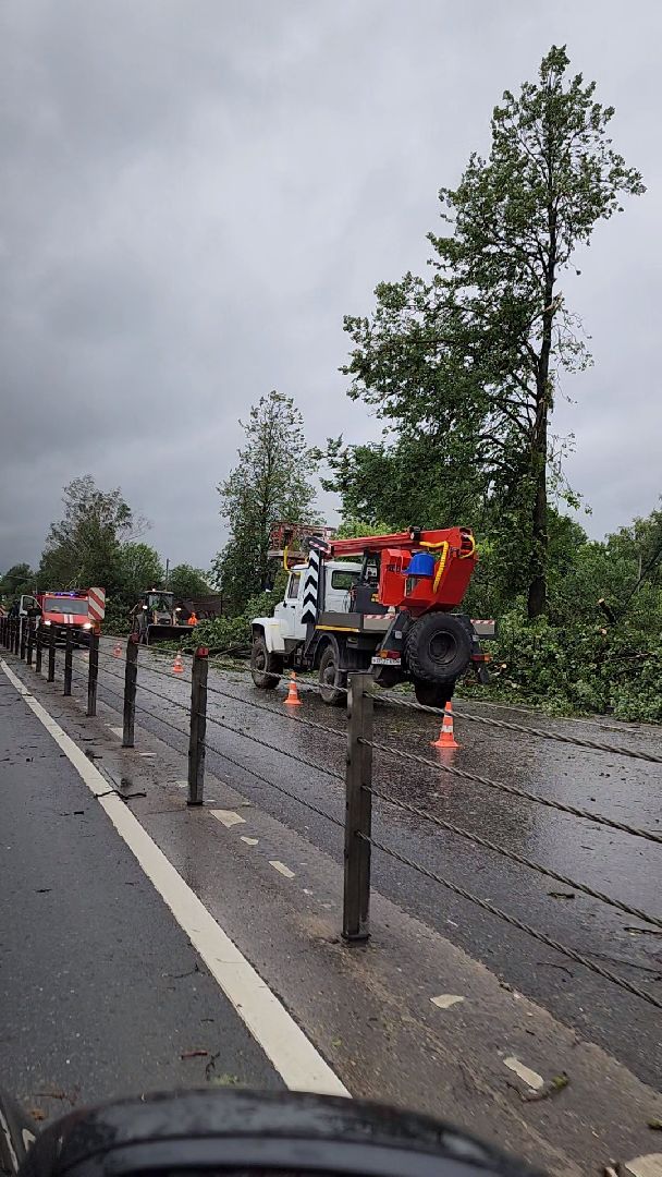 одинцово, кубинка, маоые вяземы, дождь, ураган, буря, авария,