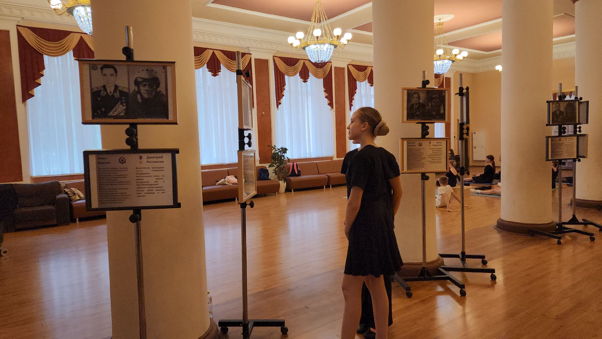 пушкино, экспозиция, герои великой отечественной войны, герои сво, фотовыставка,