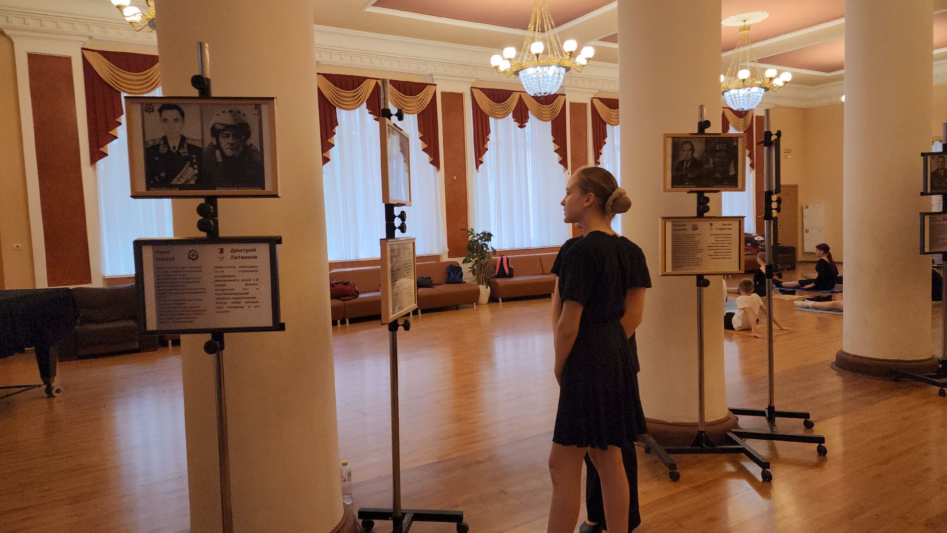 пушкино, экспозиция, герои великой отечественной войны, герои сво, фотовыставка,