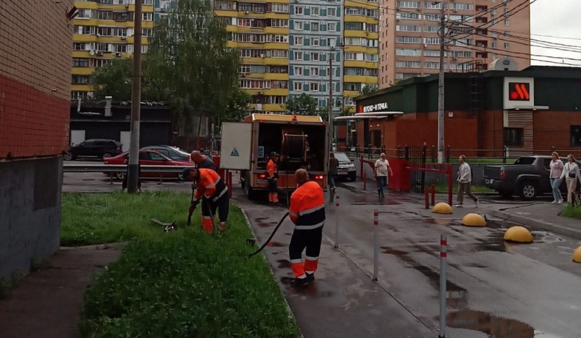 Реутов, непогода, ураган, дождь, деревья,