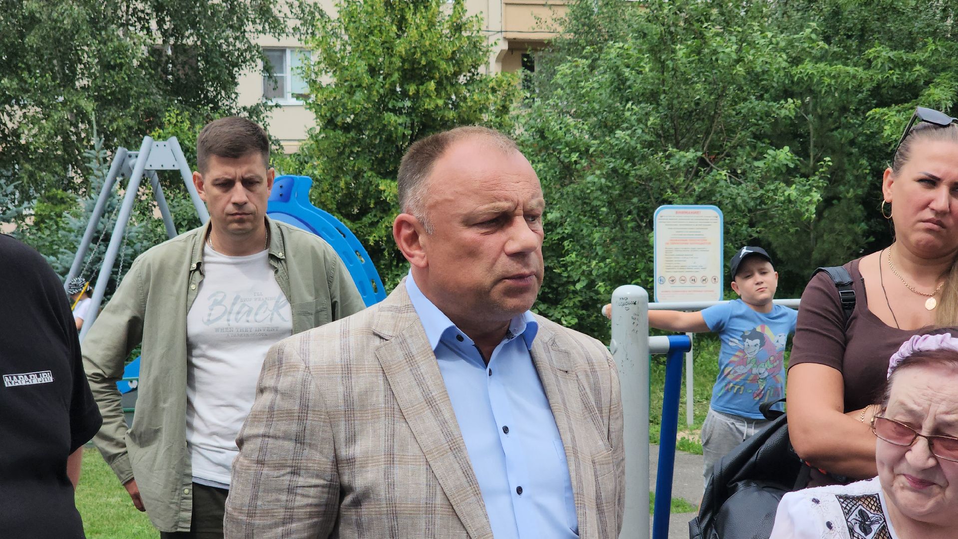 встреча с жителями, благойстройство, мигранты, Лосино-Петровский,