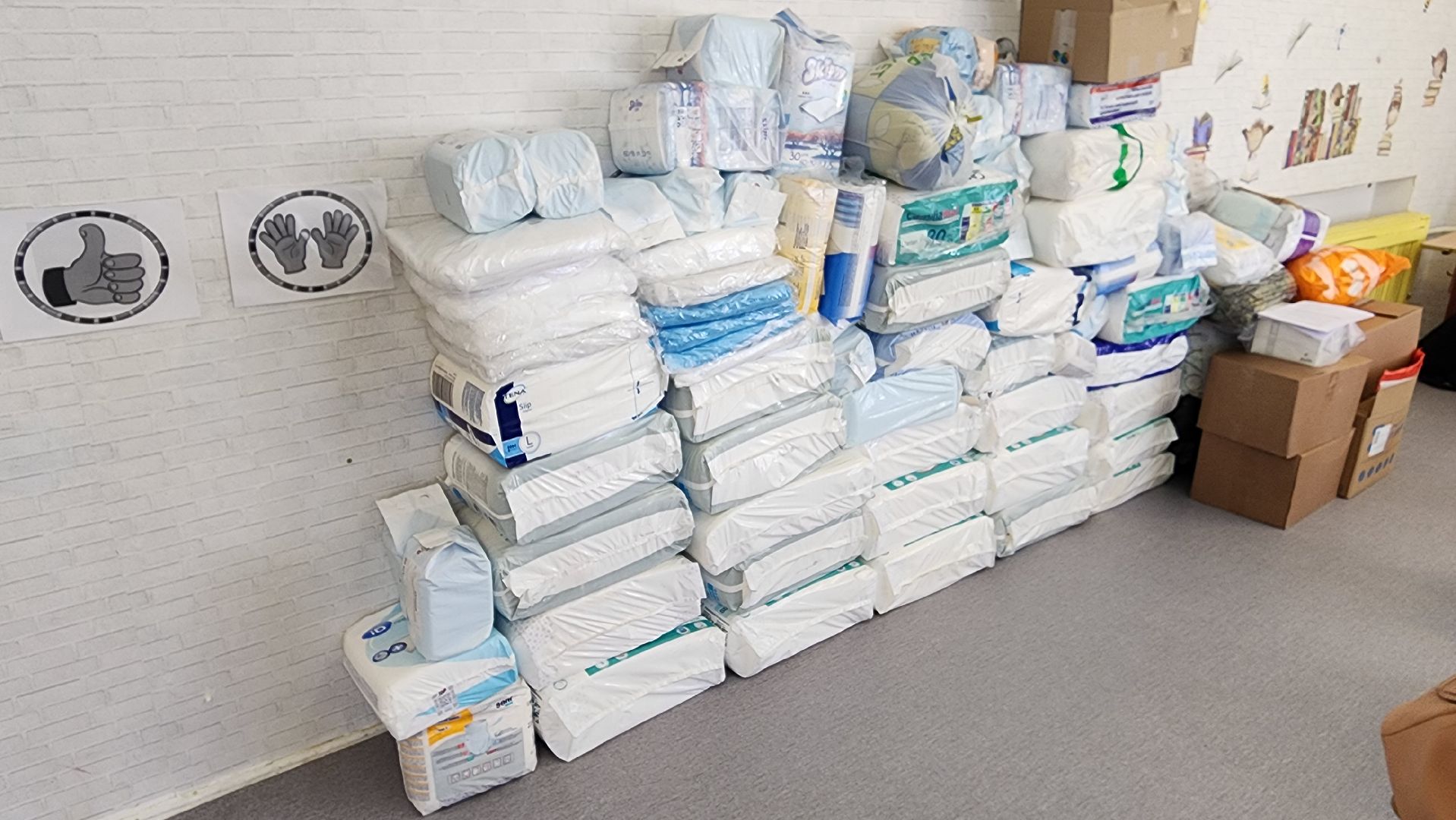 кашира, ожерелье, волонтеры, сво, гуманитарная помощь, маскировочные сети, подгузники, инвалидное кресло,