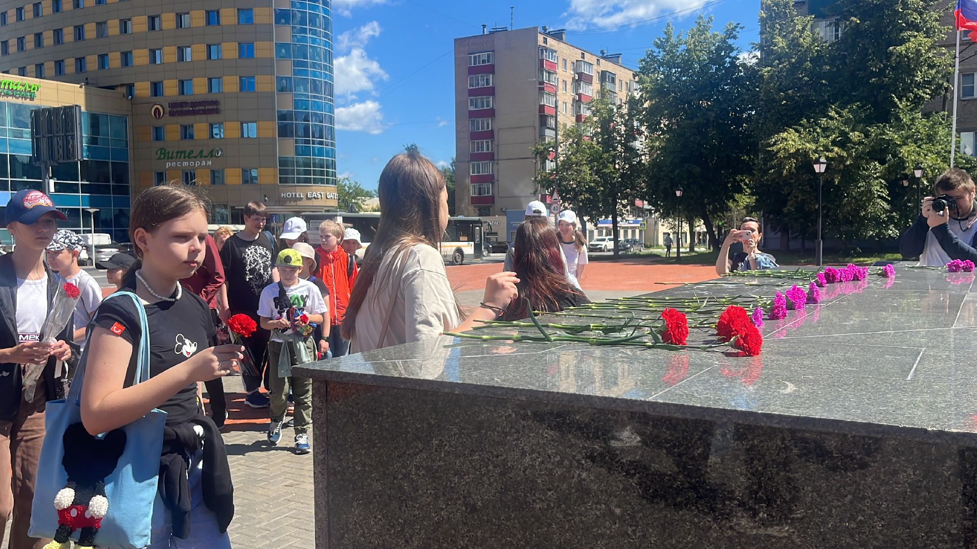 памятники, вечный огонь, мемориал, стела, экскурсии, экскурсия, экскурсии по историческим местам, школьники, дети,