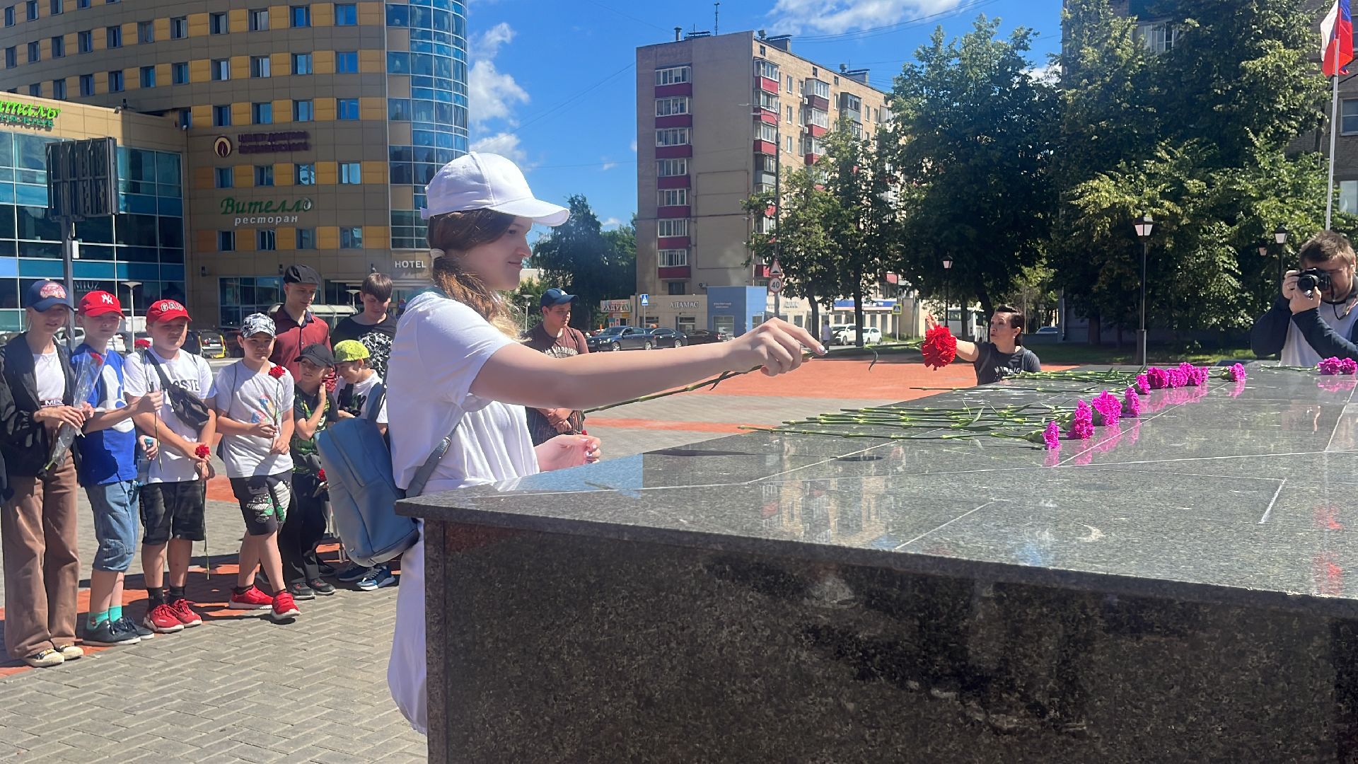 памятники, вечный огонь, мемориал, стела, экскурсии, экскурсия, экскурсии по историческим местам, школьники, дети,