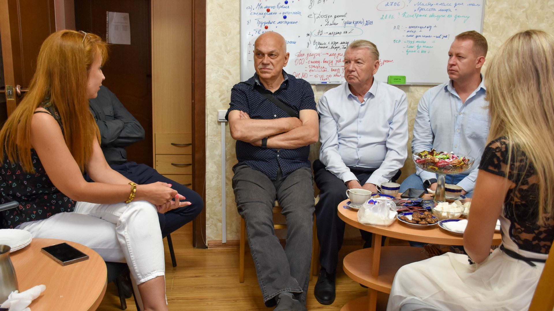 ивантеевка, теплица, центр социального обслуживания, социализация детей, социальная адаптация, овощи, растения,