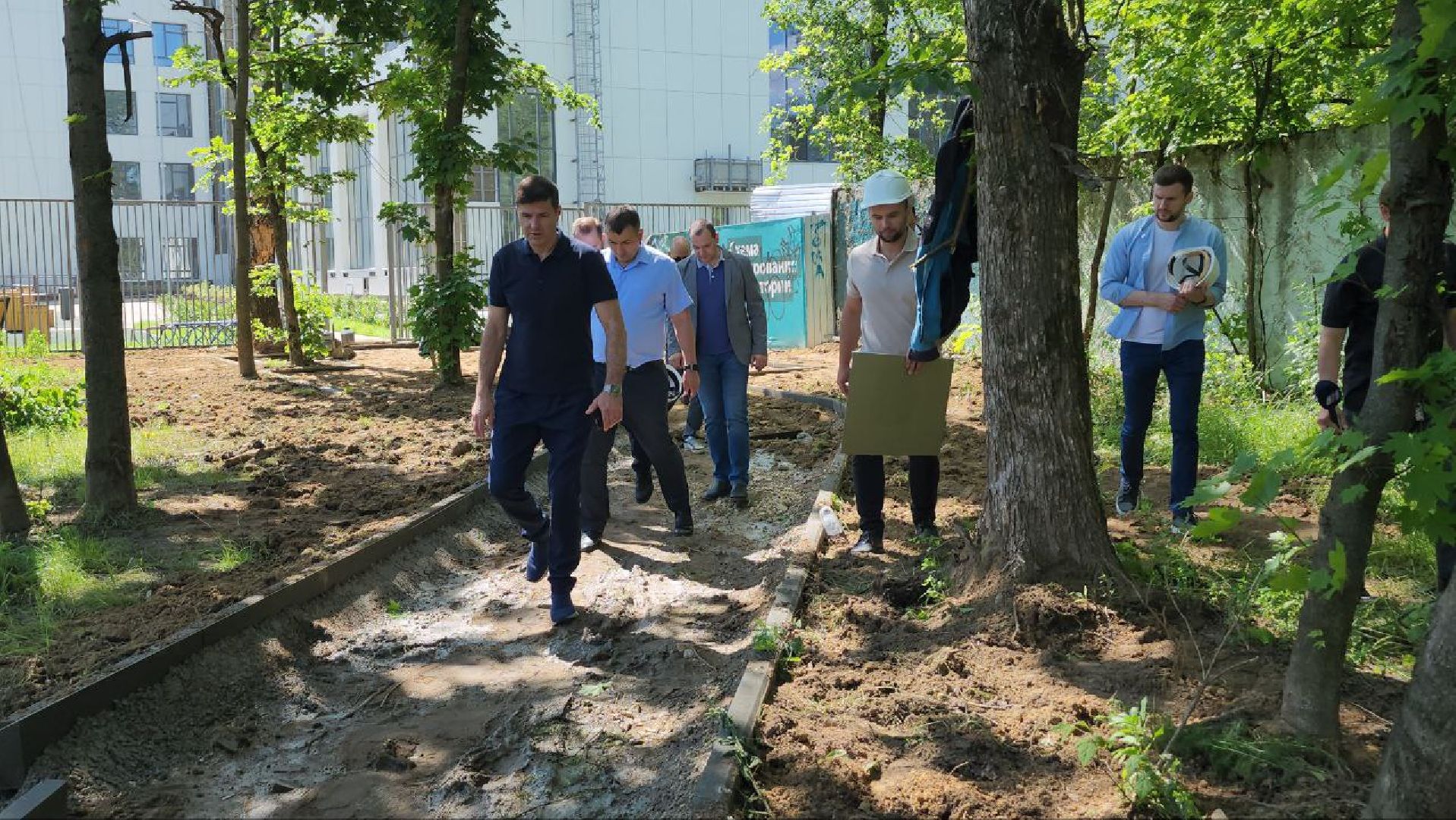 люберцы, глава городского округа люберцы владимир волков, пешеходная дорожка, тропинка, новая школа,просьбы жителей,