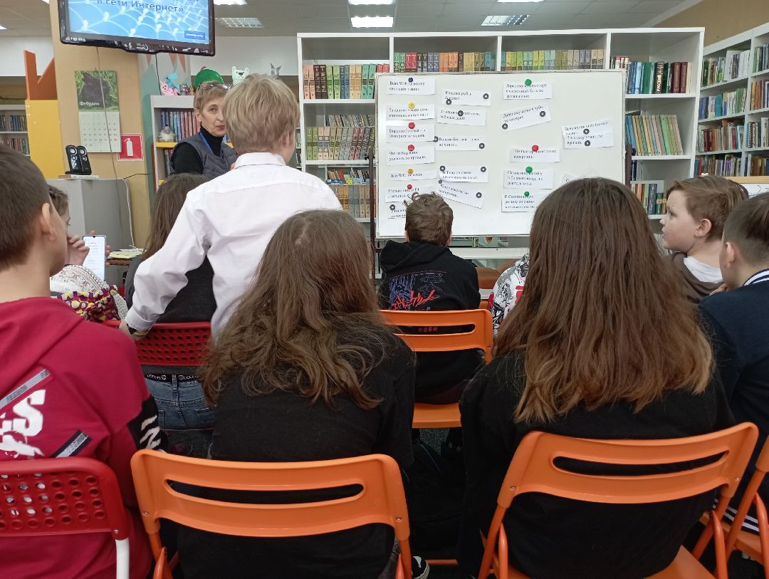 Дубна, общество