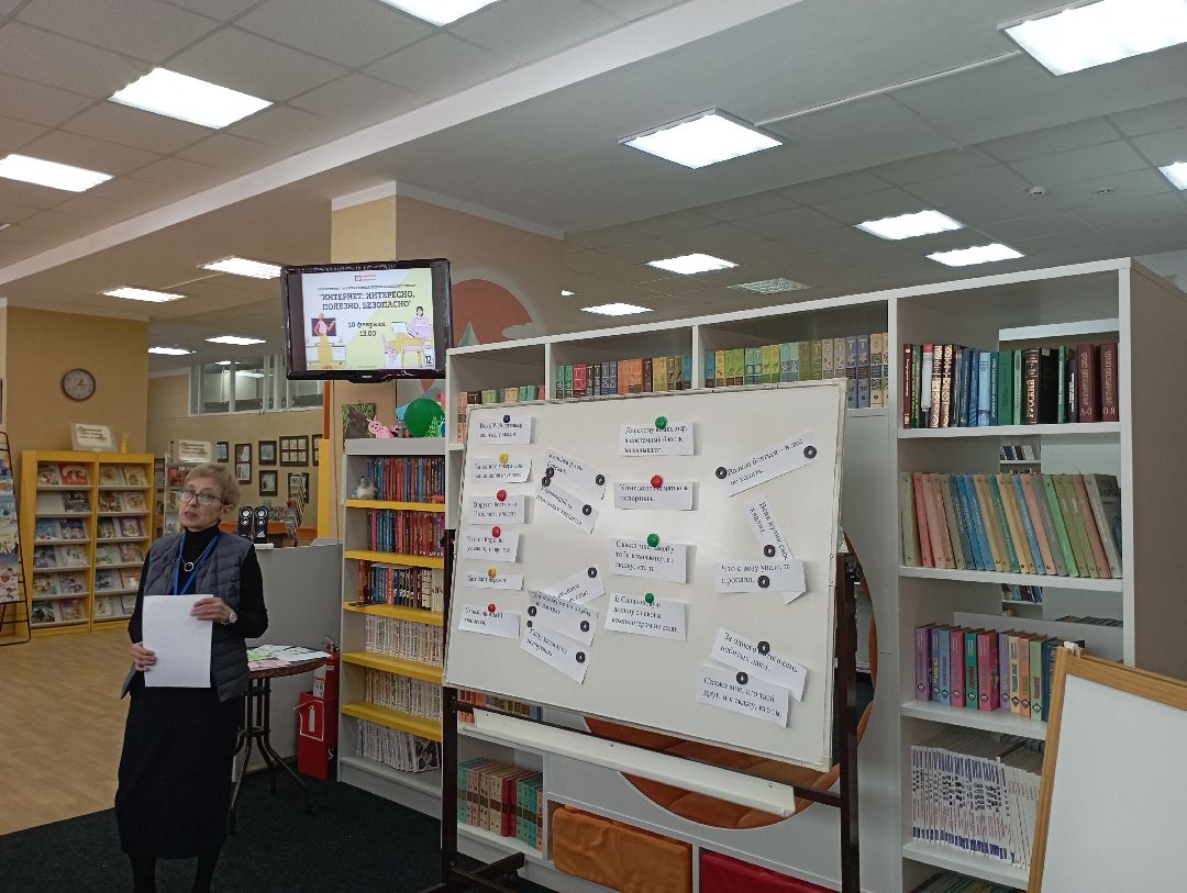 Дубна, общество