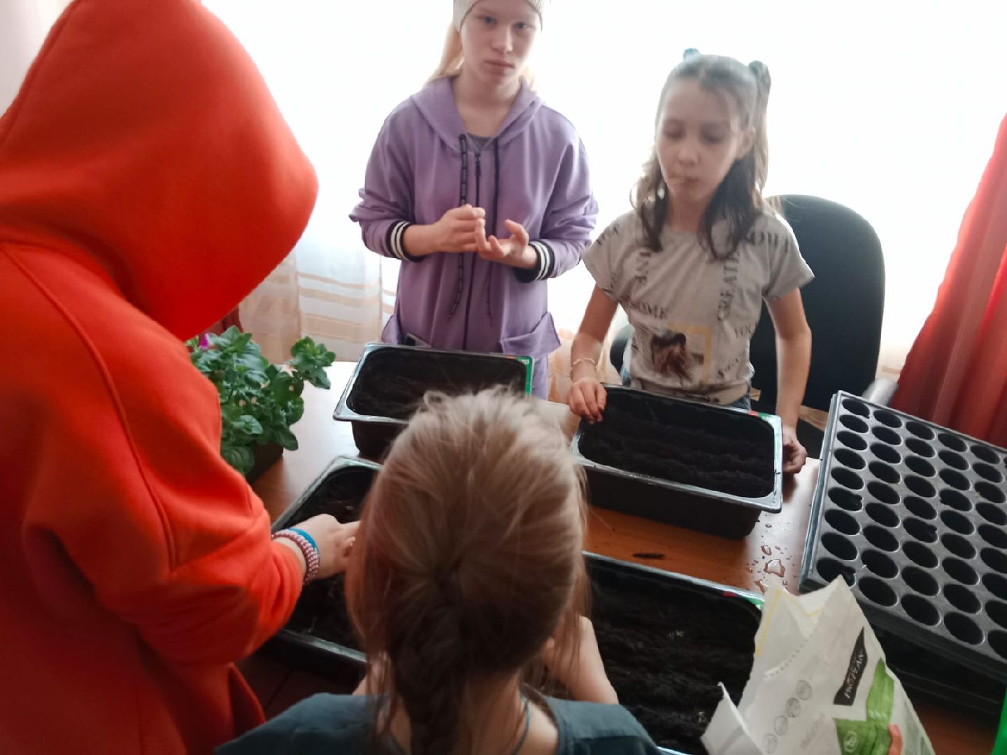 город-сад, волонтёры, досуг, каникулы, дети, бисероплетение