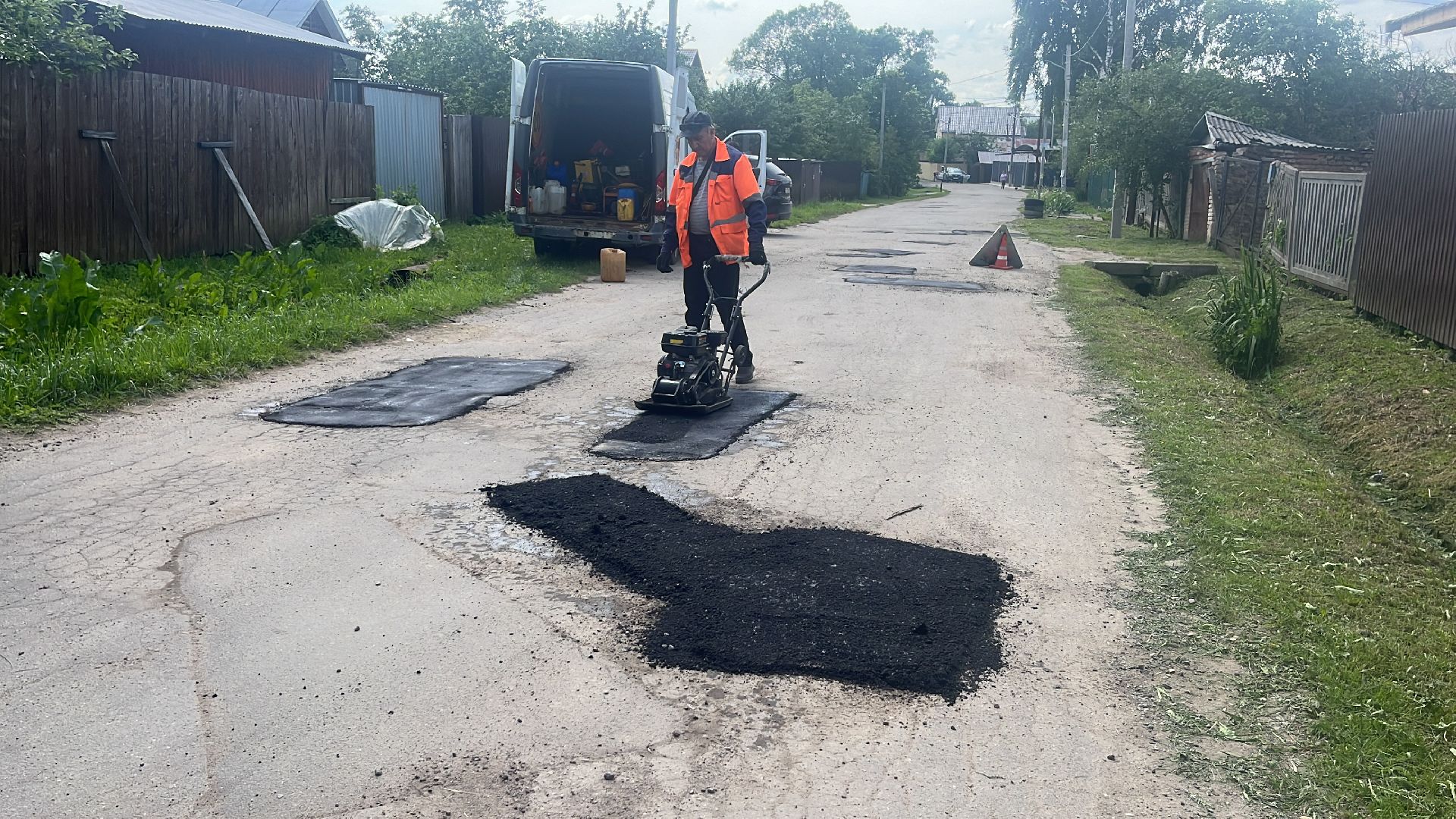 ямы, ямы на дорогах, ремонт, ремонт дорог, ремонт дороги, ямочный ремонт,