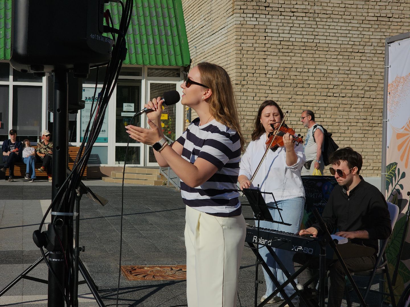 Черноголовка, Культура, музыка, французский язык,