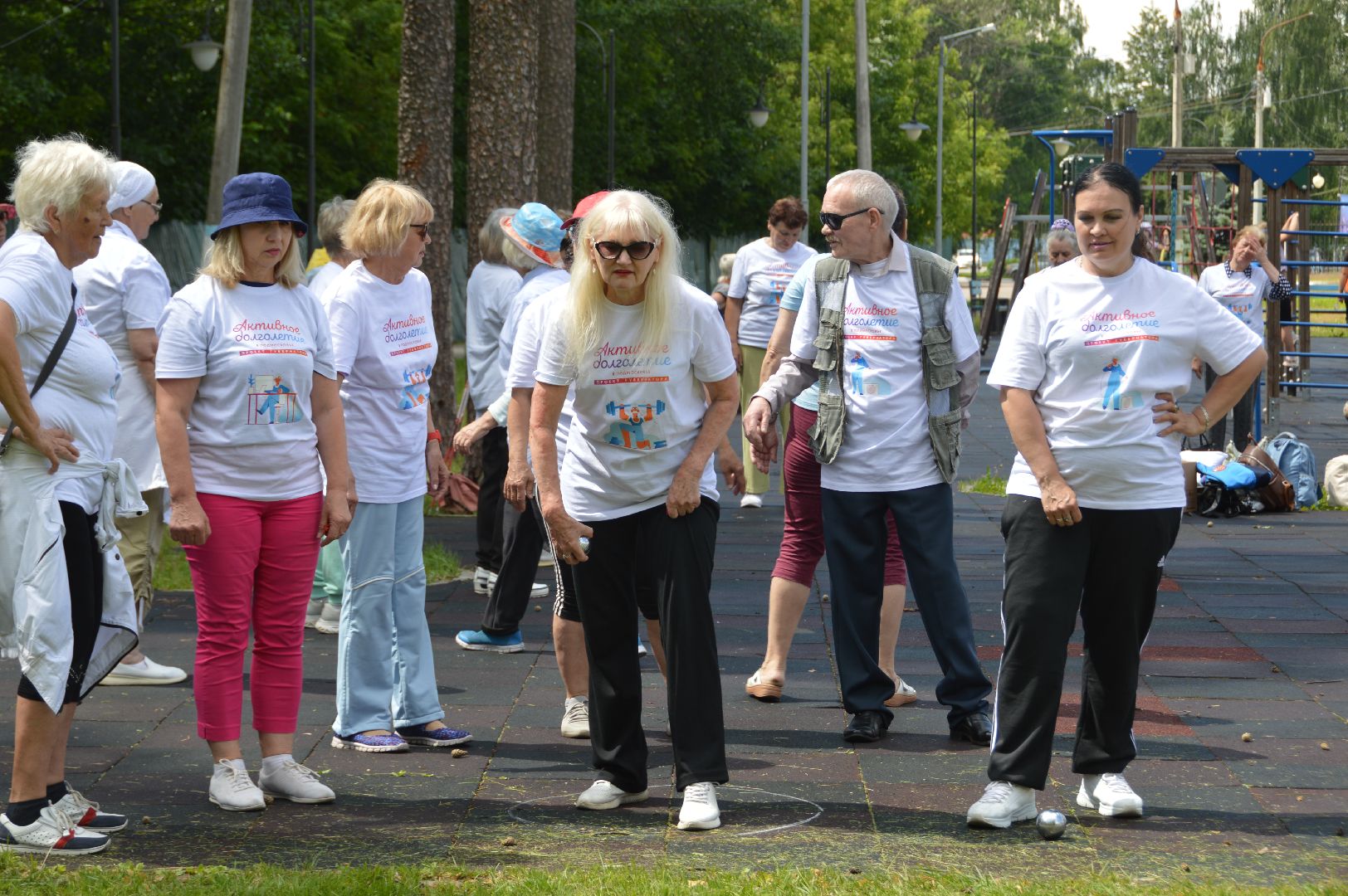 шатура, зарядка долголетия, активное долголетие, зарядка в парке, мастер спорта ссср по самбо,
