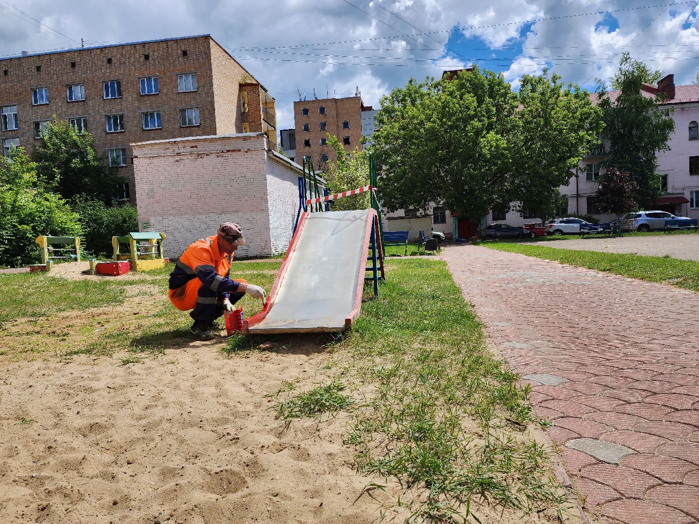 раменское, благоустройство, покраска детских площадок, двор на Михалевича 33-35,