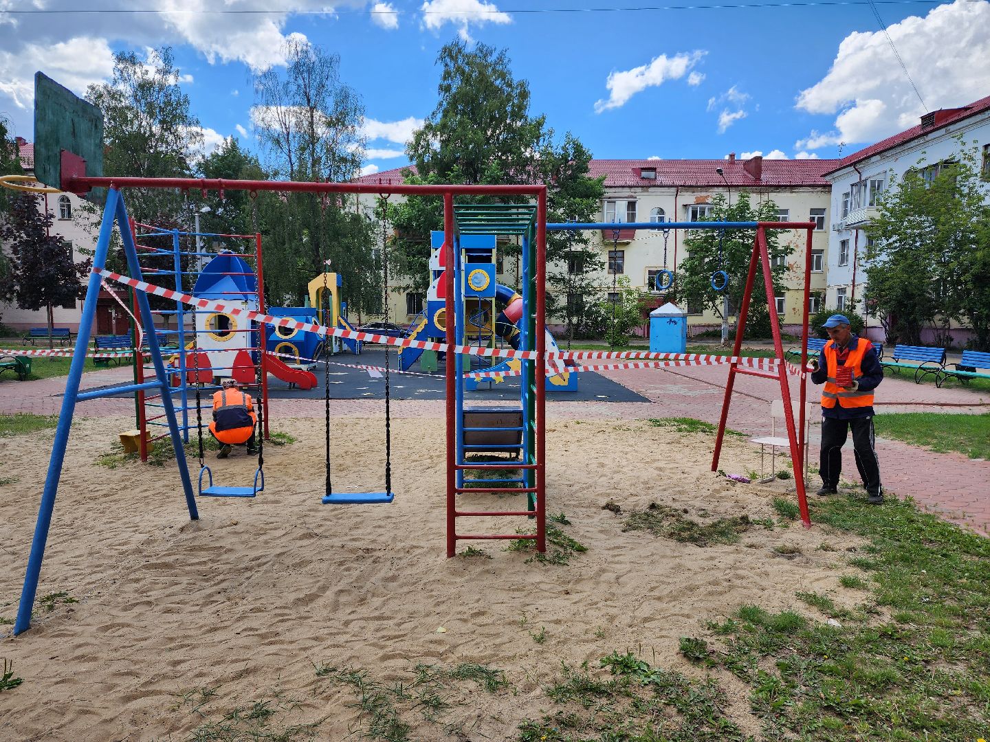 раменское, благоустройство, покраска детских площадок, двор на Михалевича 33-35,