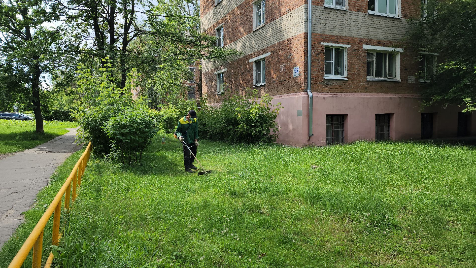 покос травы, управляющая компания, благоустройство,