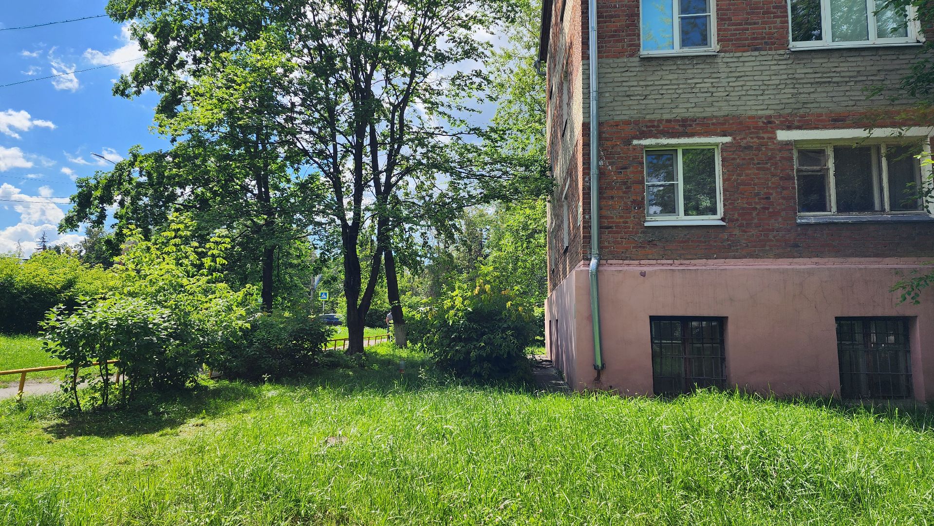 покос травы, управляющая компания, благоустройство,