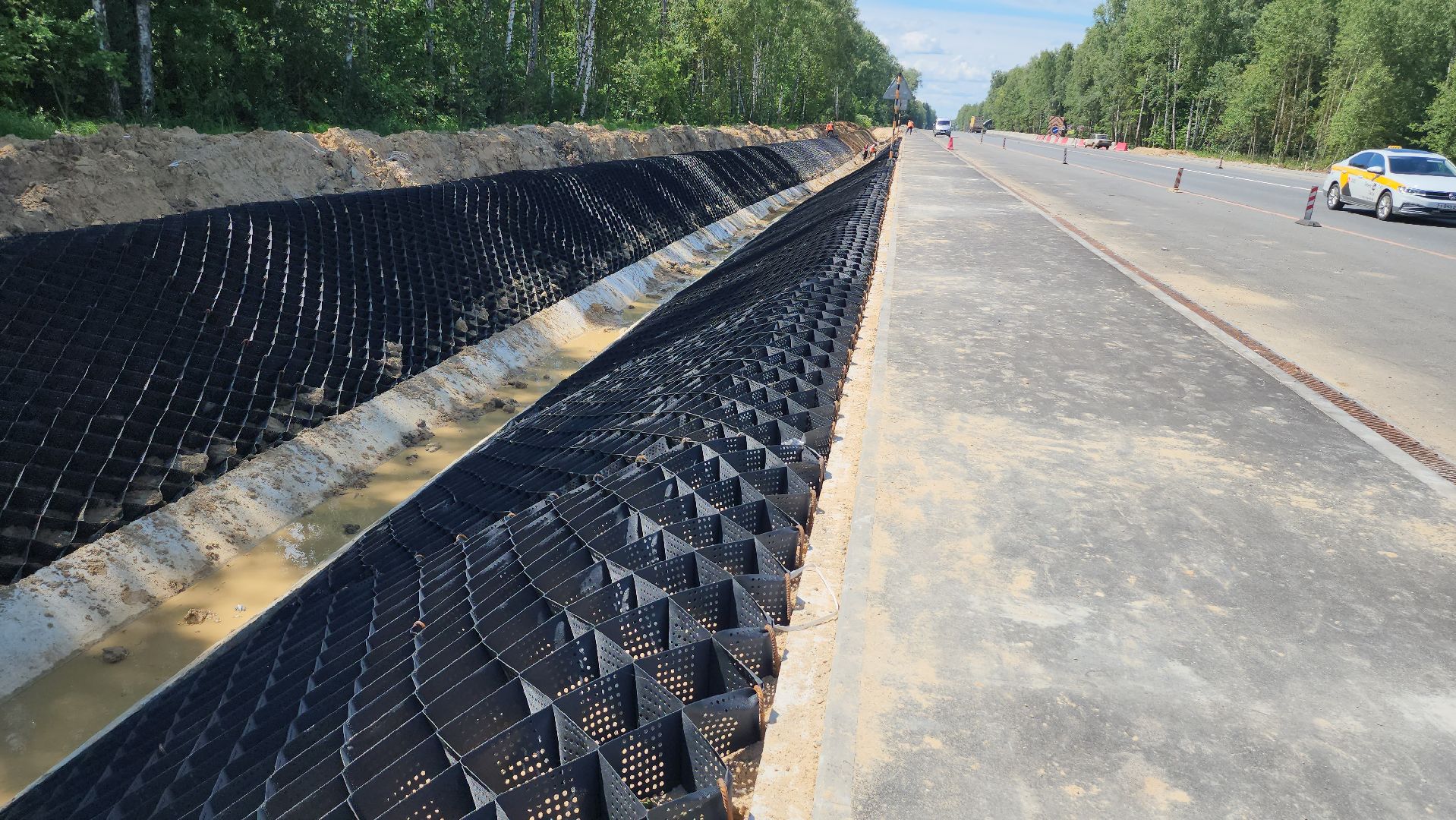 серпухов, трасса А108, строительство дорог, московское большое кольцо, георешетка,