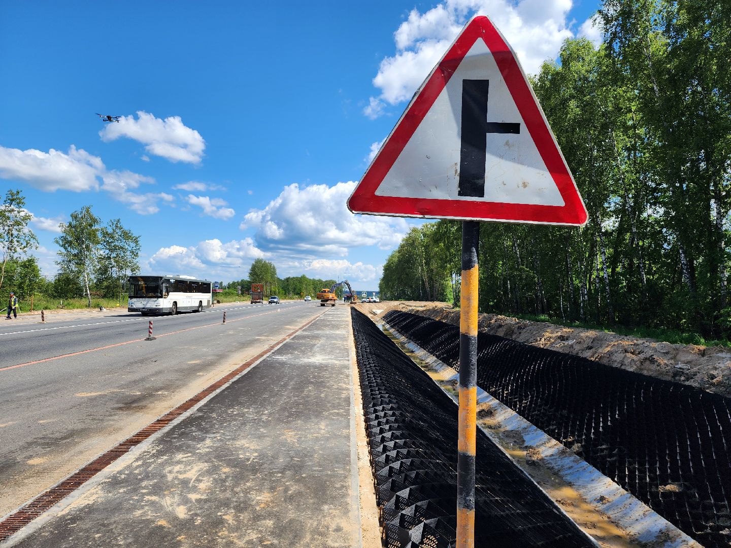 серпухов, трасса А108, строительство дорог, московское большое кольцо, георешетка,