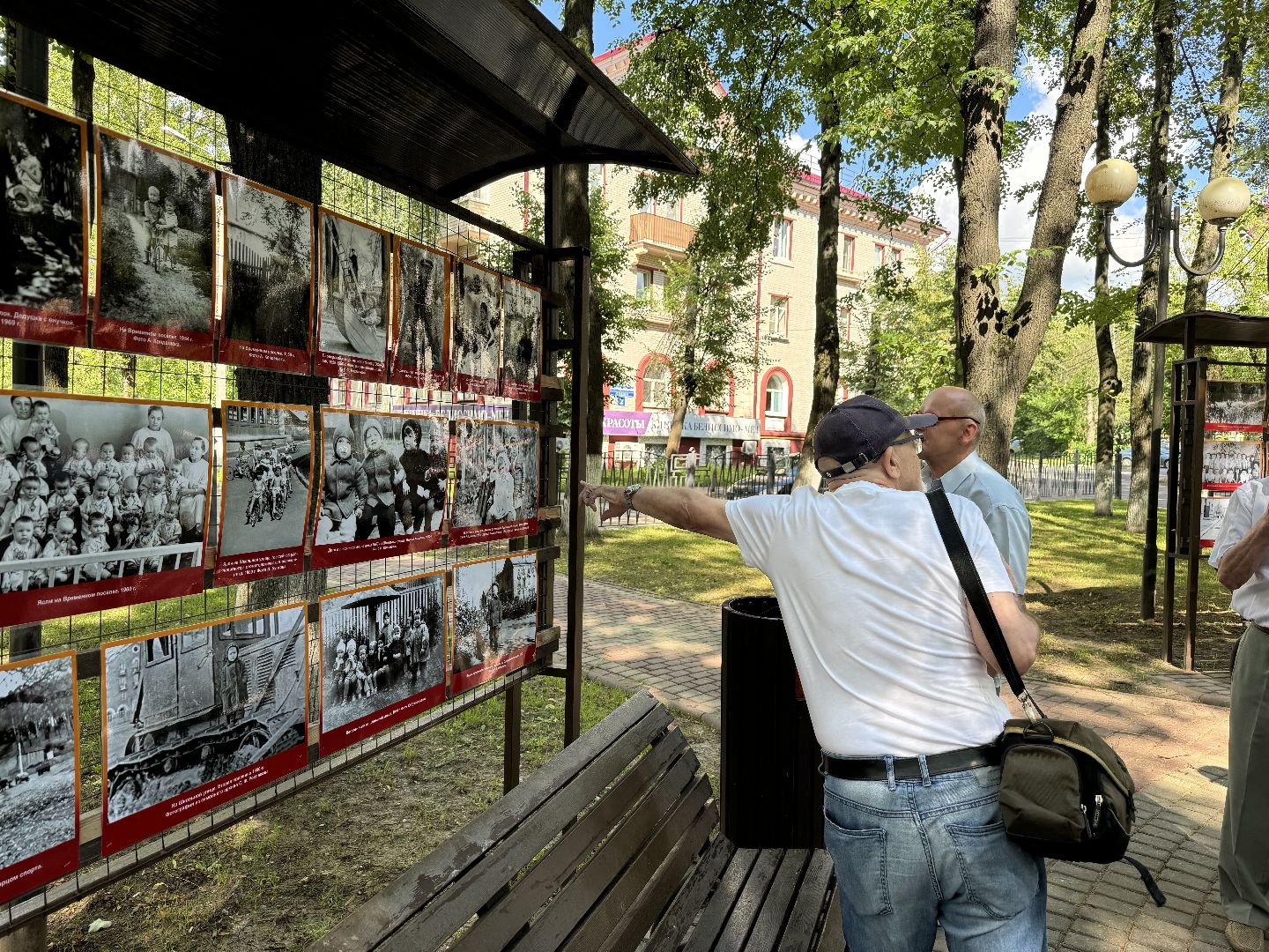 Выставка, Сквер Юность, Город Видное, Фотографии, Экспозиция,