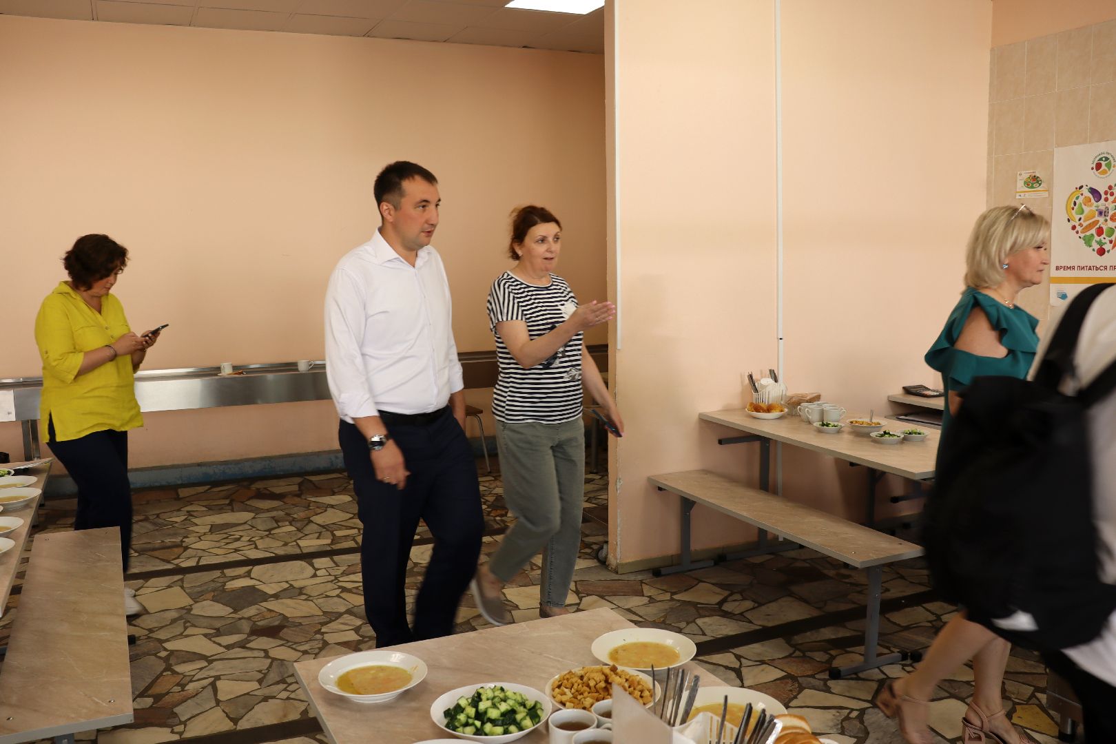 Ольга Мохова, андроник пак, лагерь литвиново, дзержинский, дети, питание,