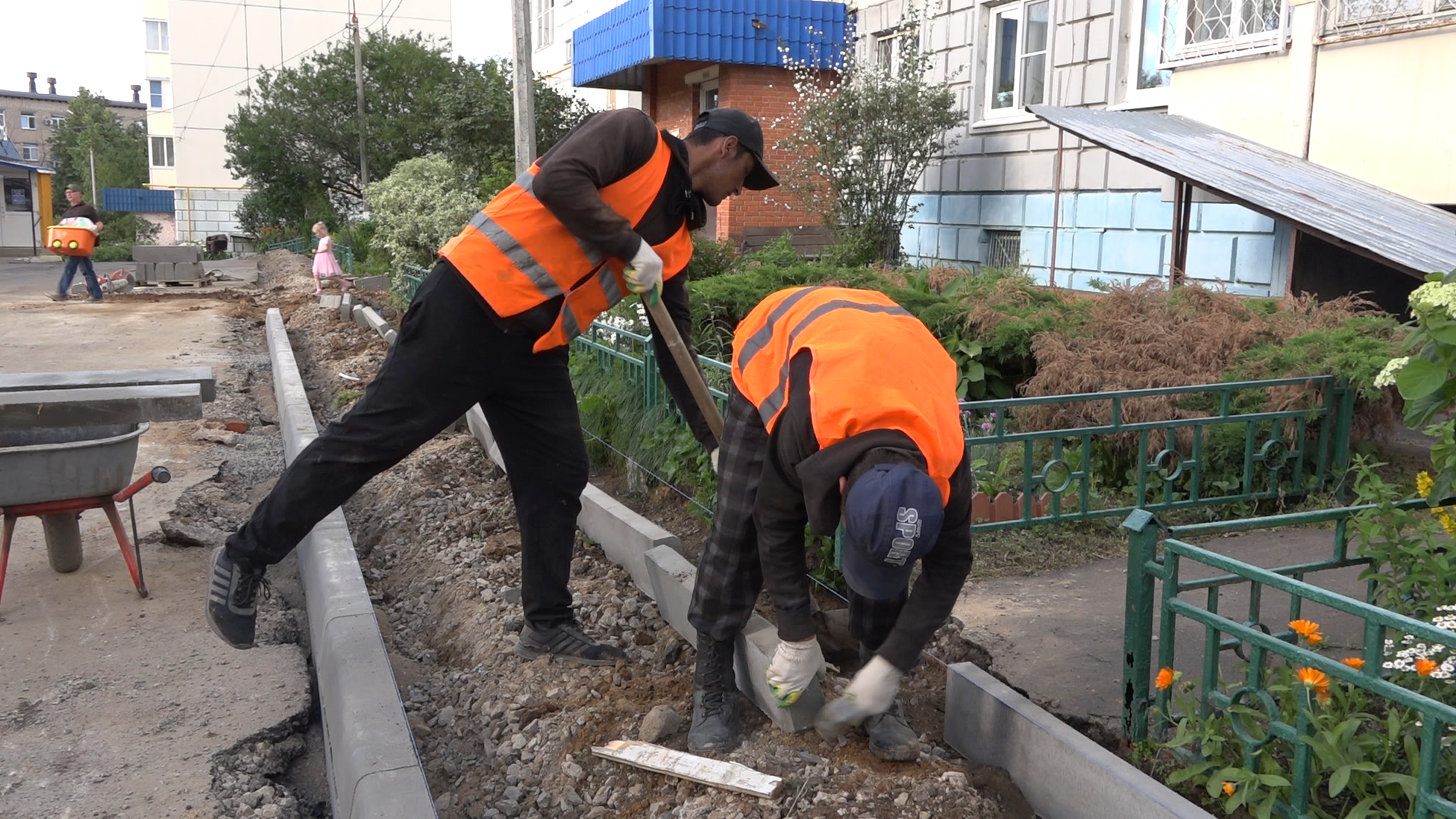 выездная администрация власиха, встреча с жителями власиха, власиха мкр Спортивный, благоустройство Власиха, капитальный ремонт сетей,