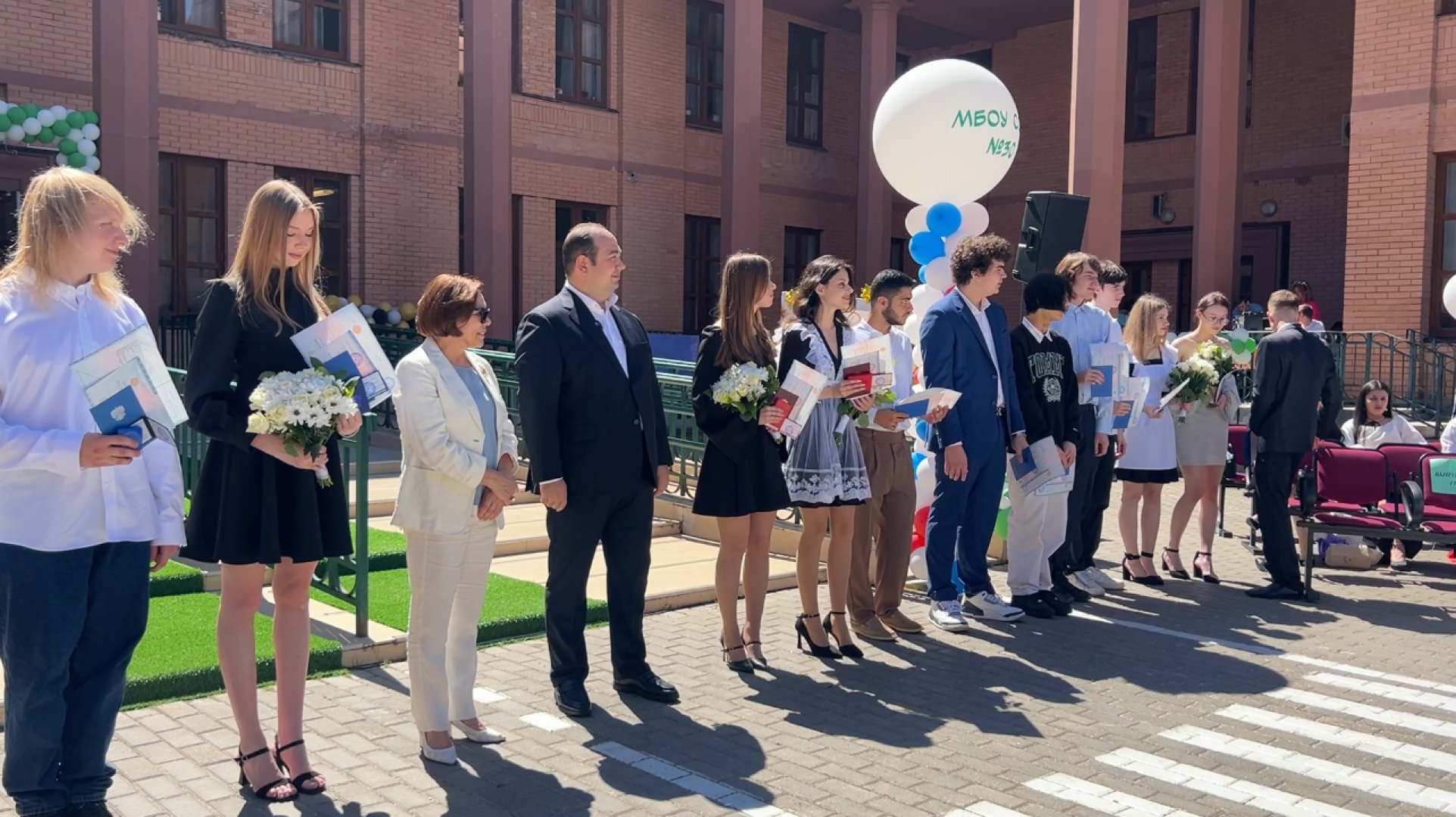 химки, образование, школа, последний звонок, выпускной, выпускники,