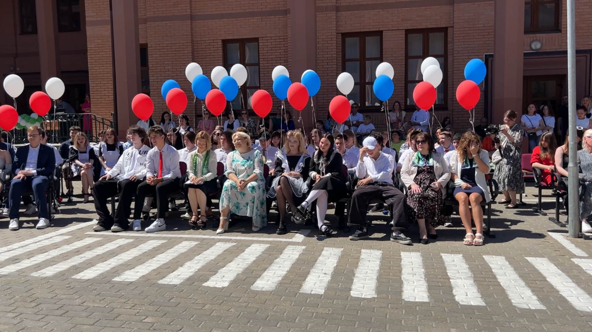 химки, образование, школа, последний звонок, выпускной, выпускники,