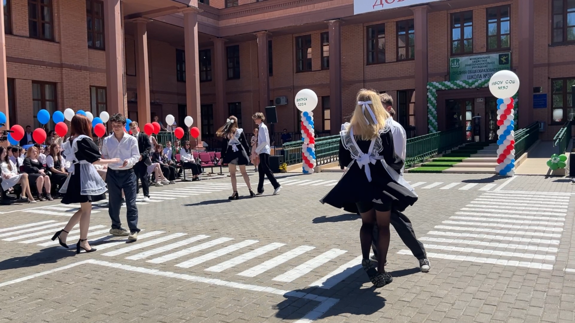 химки, образование, школа, последний звонок, выпускной, выпускники,