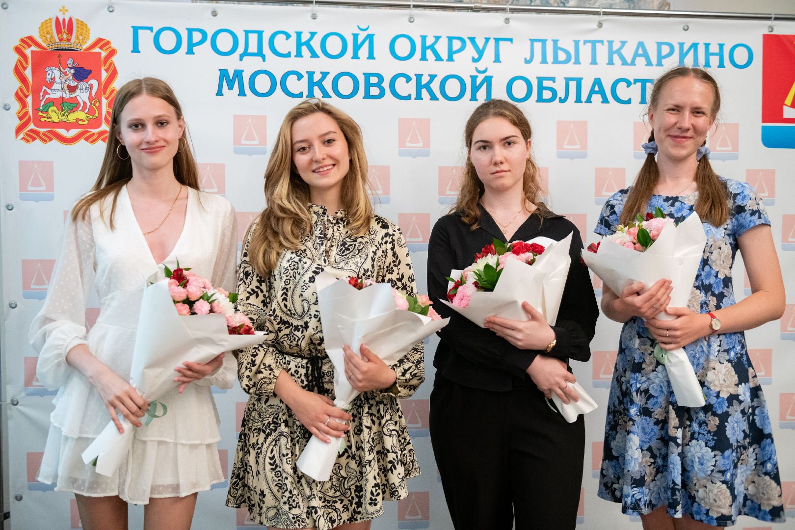 лыткарино, образование, егэ, стобалльники, мультибалльник, выпускники 2024,