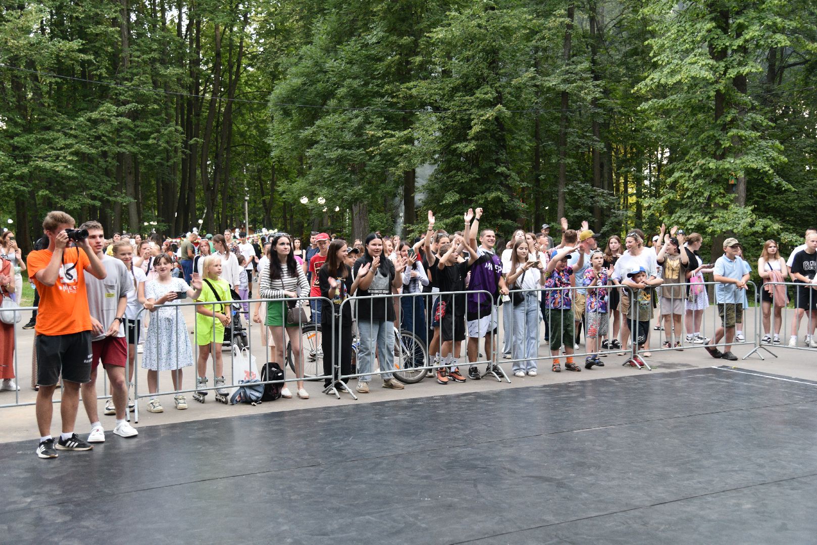 лотошино, лотошинский парк, день молодежи, праздник, парки подмосковья,